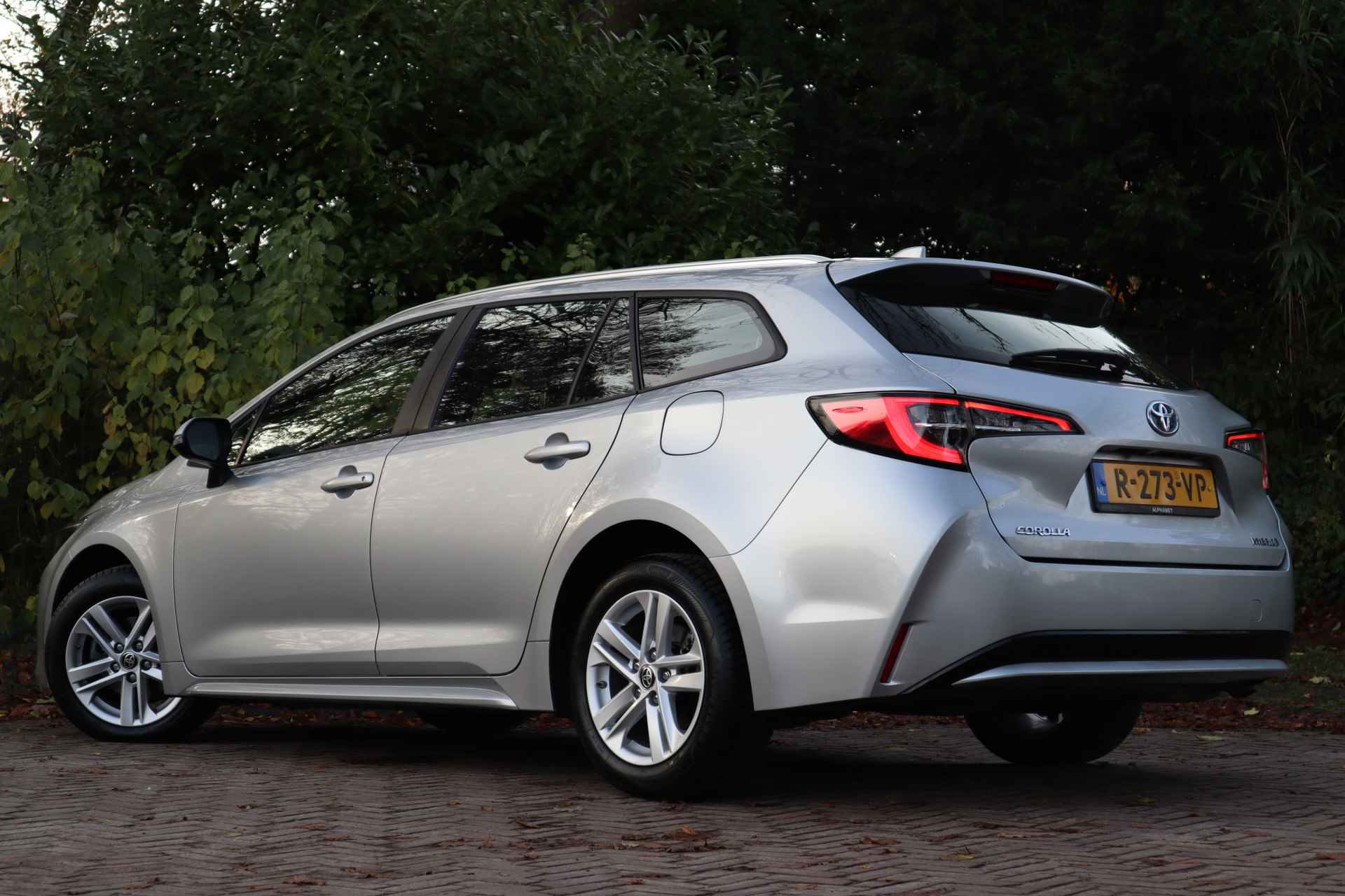 Toyota Corolla Touring Sports 1.8 Hybrid Active | Automaat | Camera | Carplay | - 6/27