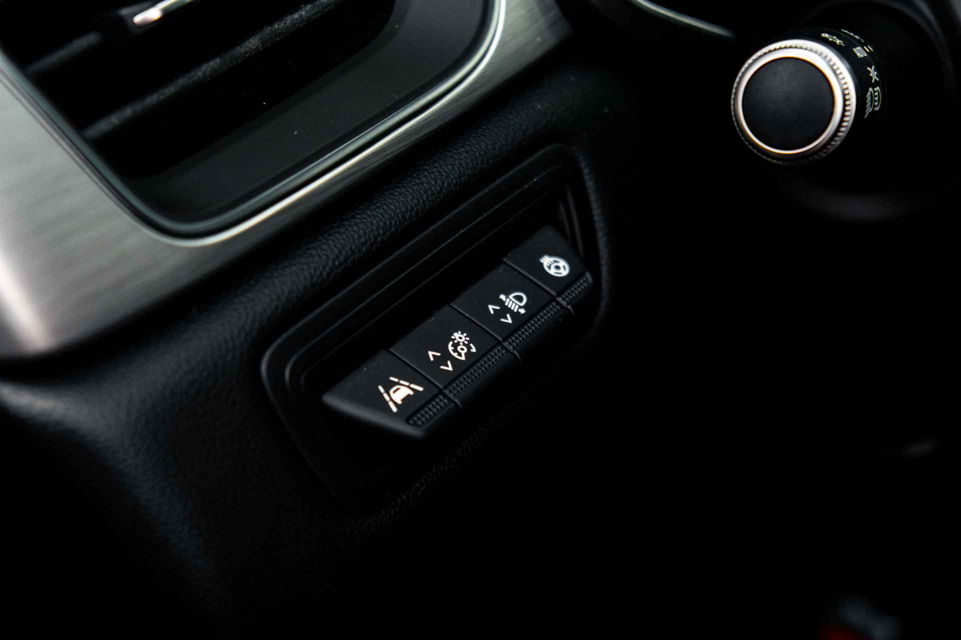 Renault Captur 1.3 TCe 130 AUT Intens Navigatie | Climat Control | Cruise | Camera | Sensoren | incl. Bovag rijklaarpakket met 12 maanden garantie | - 38/57