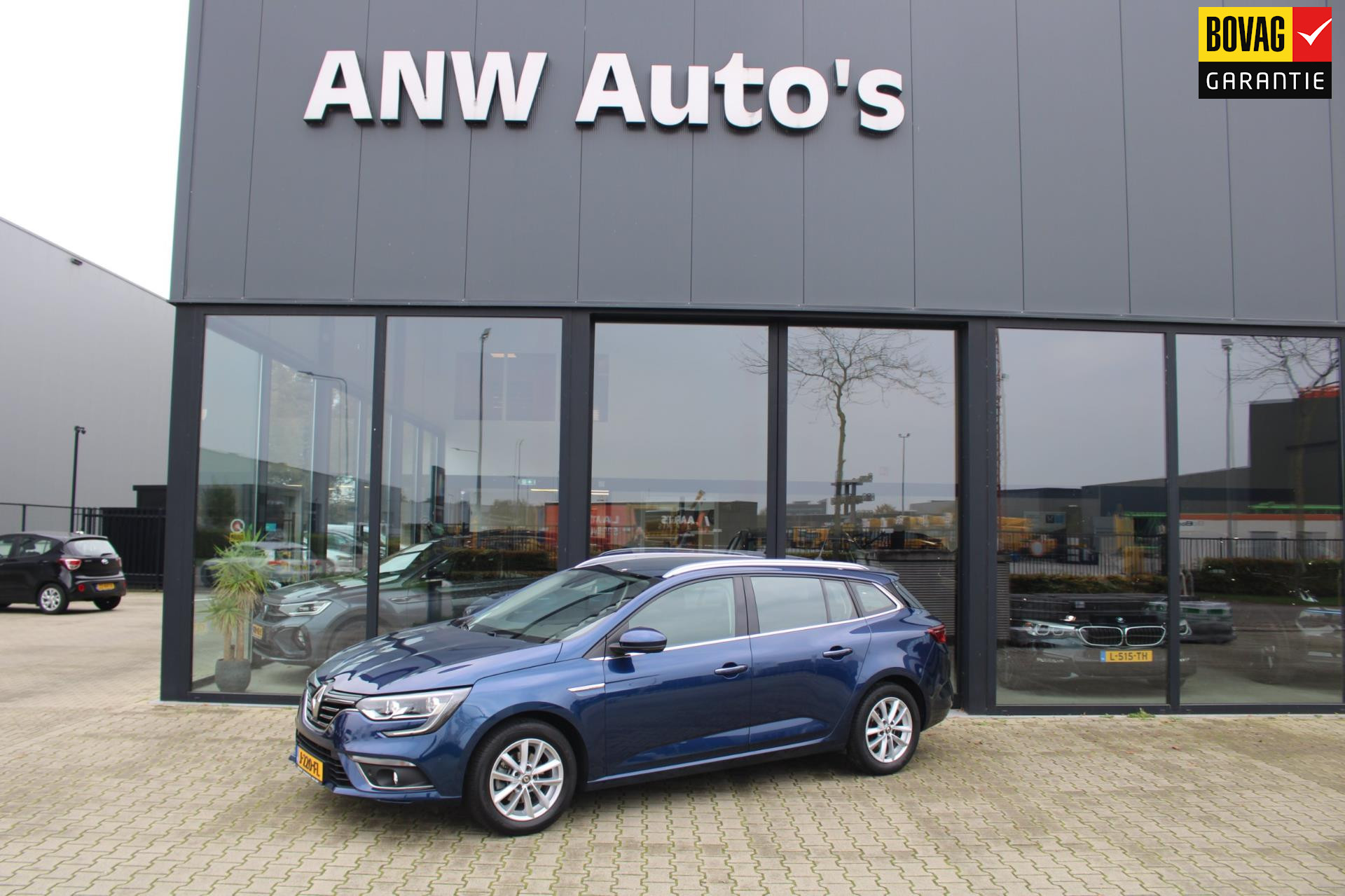 Renault Mégane Estate 1.3 TCe Limited Navigatie/camere/Bovag garantie rijklaar