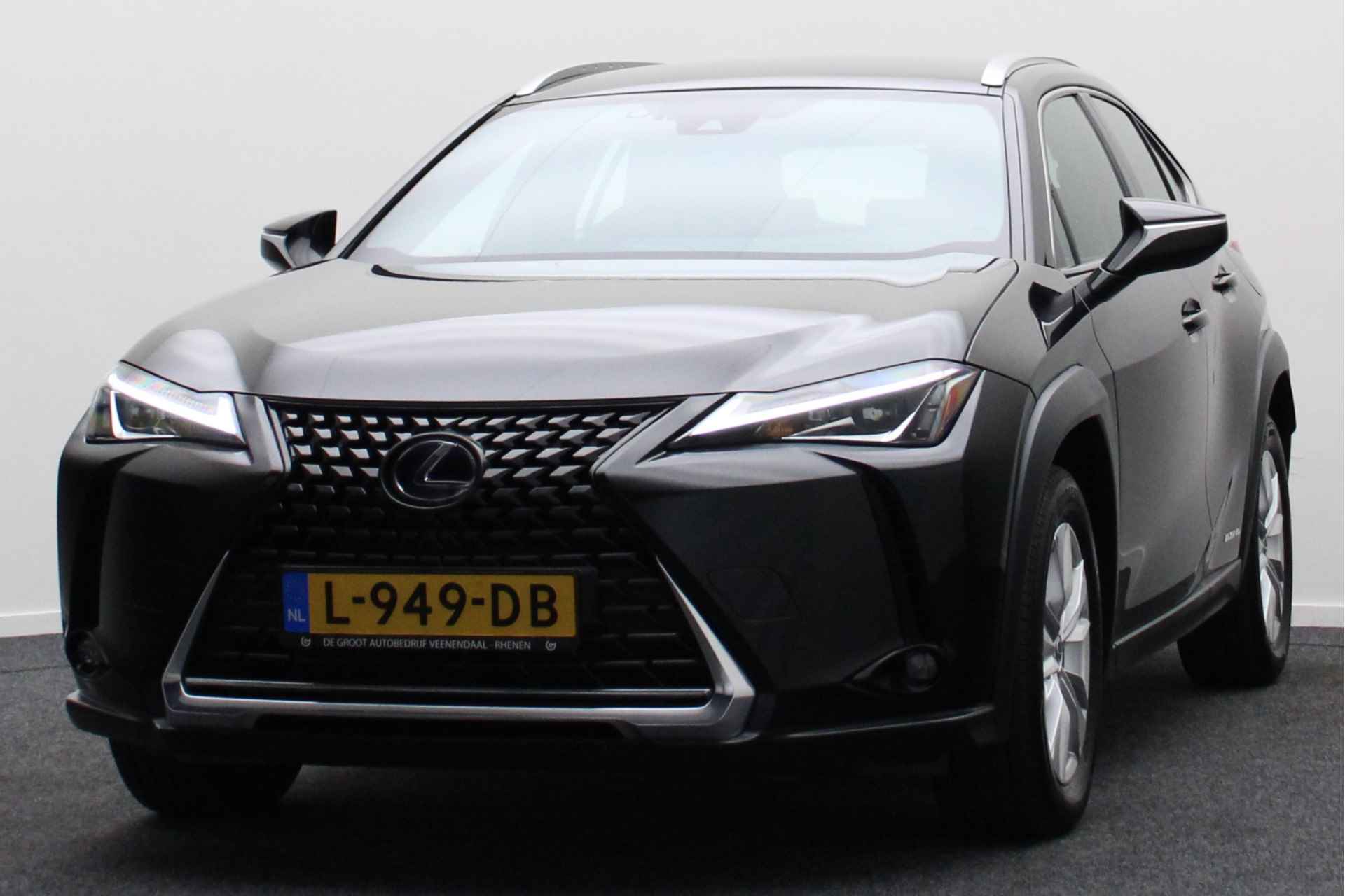 Lexus UX 250h Business Line Automaat LED, Navigatie, ACC, Camera, Bluetooth, Keyless, Grootlichtassistent, 17'' - 21/46