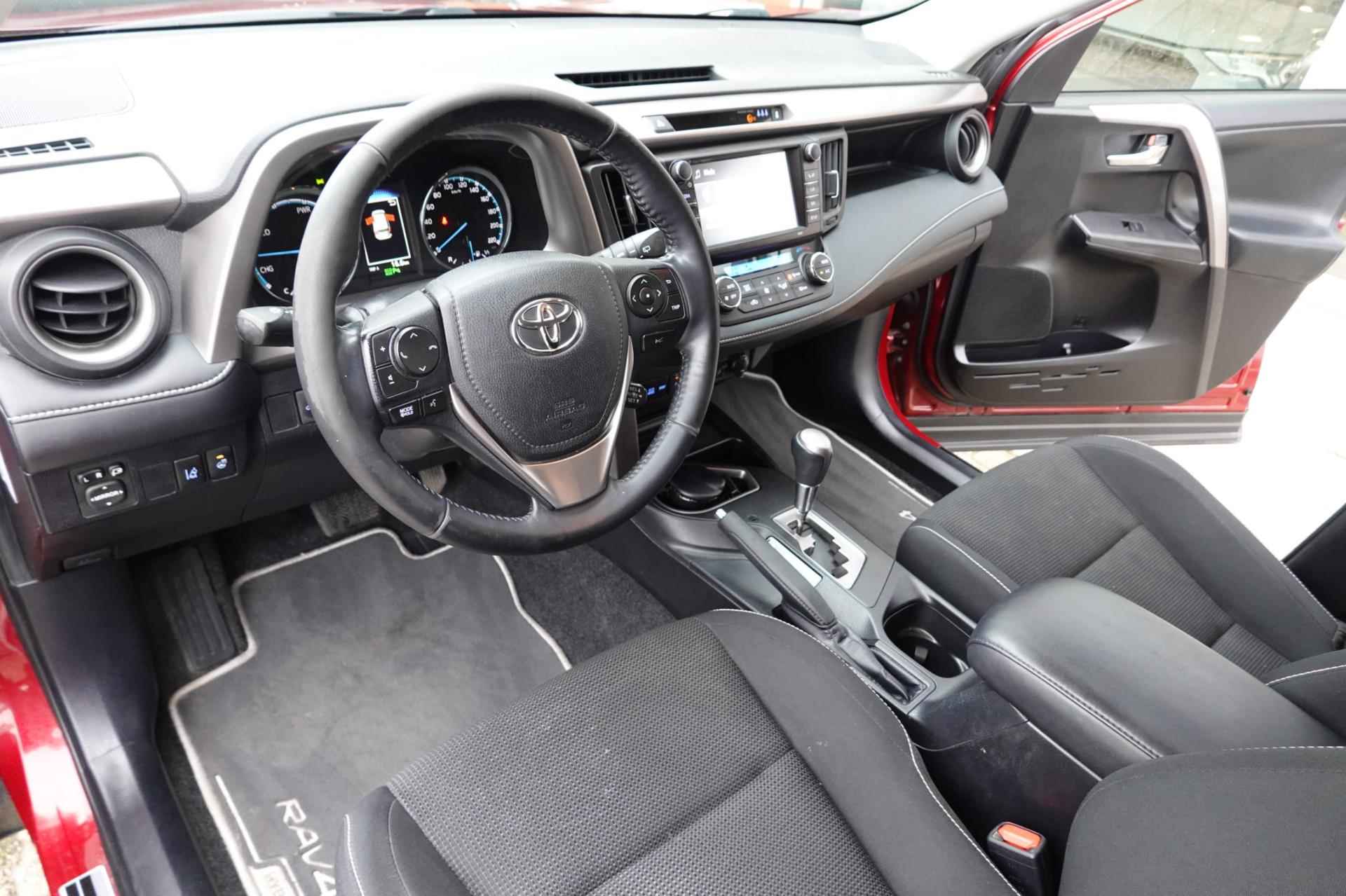 Toyota RAV4 2.5 Hybrid Executive - 8/41