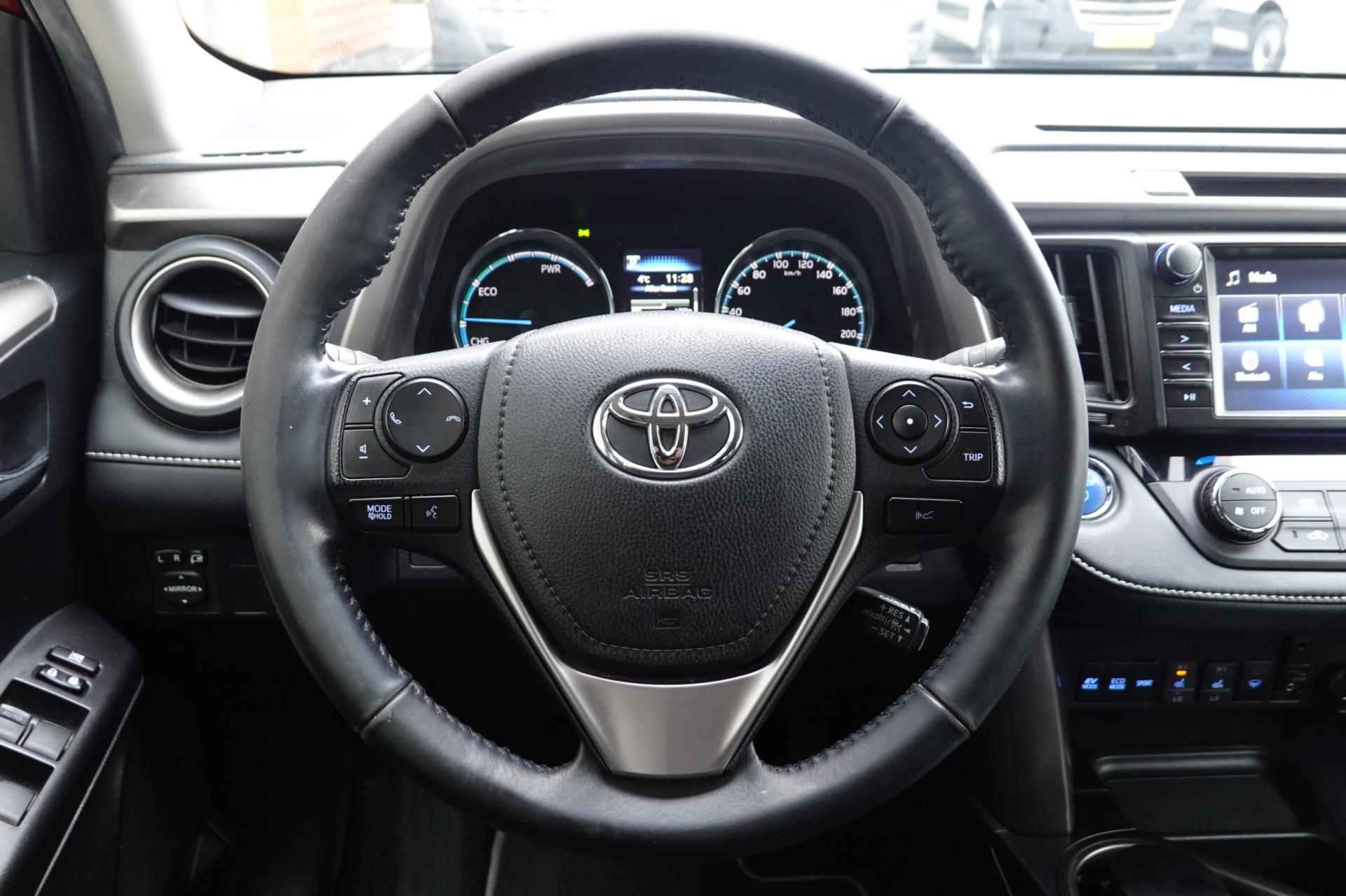 Toyota RAV4 2.5 Hybrid Executive - 15/41