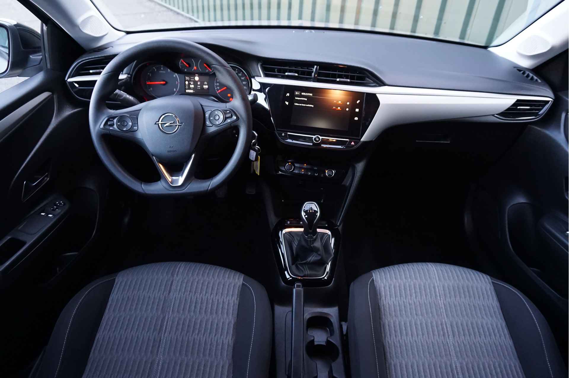 Opel Corsa 1.2 Edition 75pk + Airco/ Cruise/ Carplay/ 5-drs/ Garantie! - 8/33