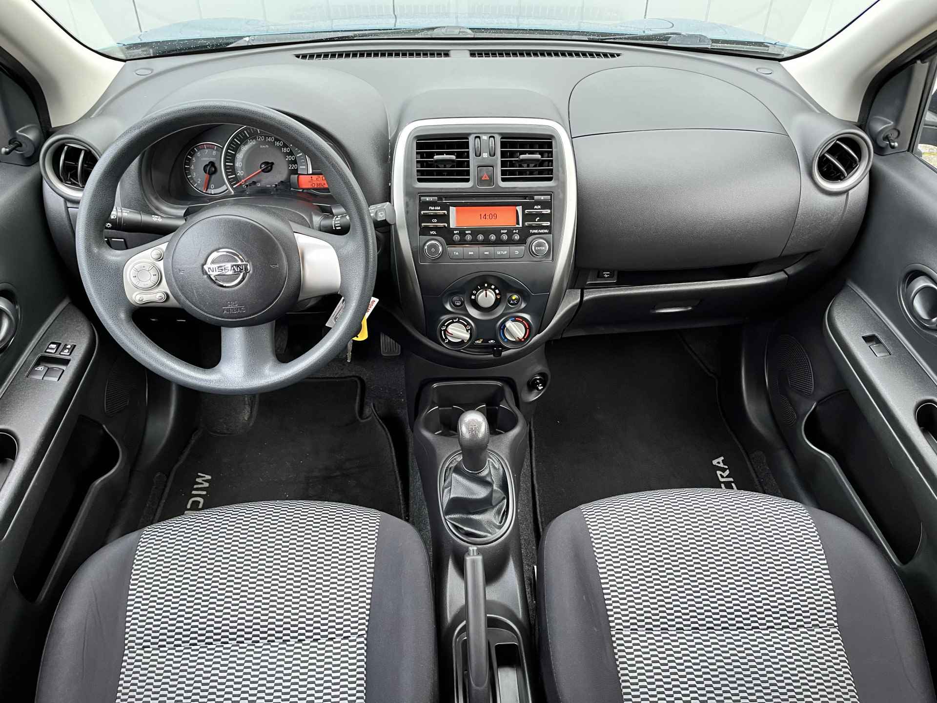 Nissan Micra 1.2 Visia Pack Airco Radio USB - 9/20