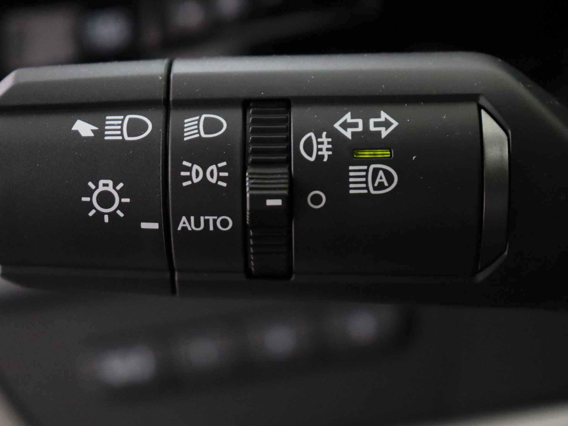 Lexus RZ 450e President Line | Infrarood verwarming | Mark Levinson | 360 Camera | - 17/46
