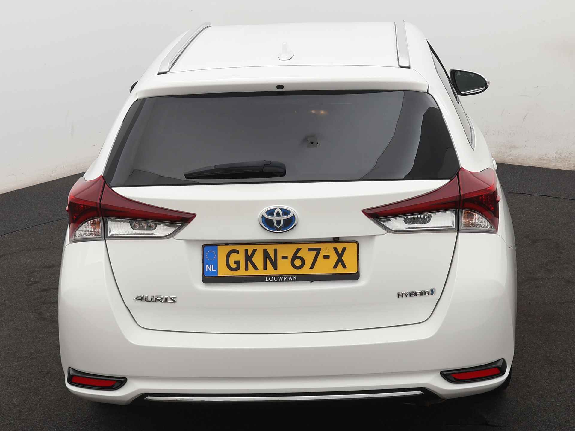 Toyota Auris Touring Sports 1.8 Hybrid Team D. Limited | LM velgen | Stoelverwarming | - 30/42