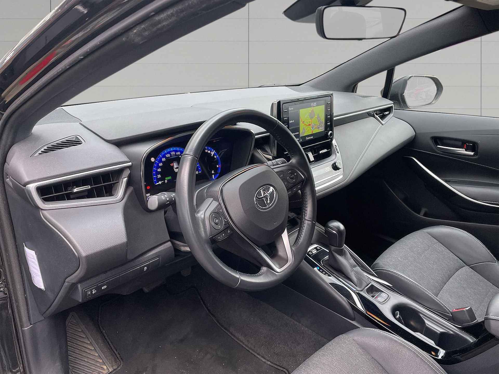 Toyota Corolla Touring Sports 1.8 Hybrid Dynamic - 10/17