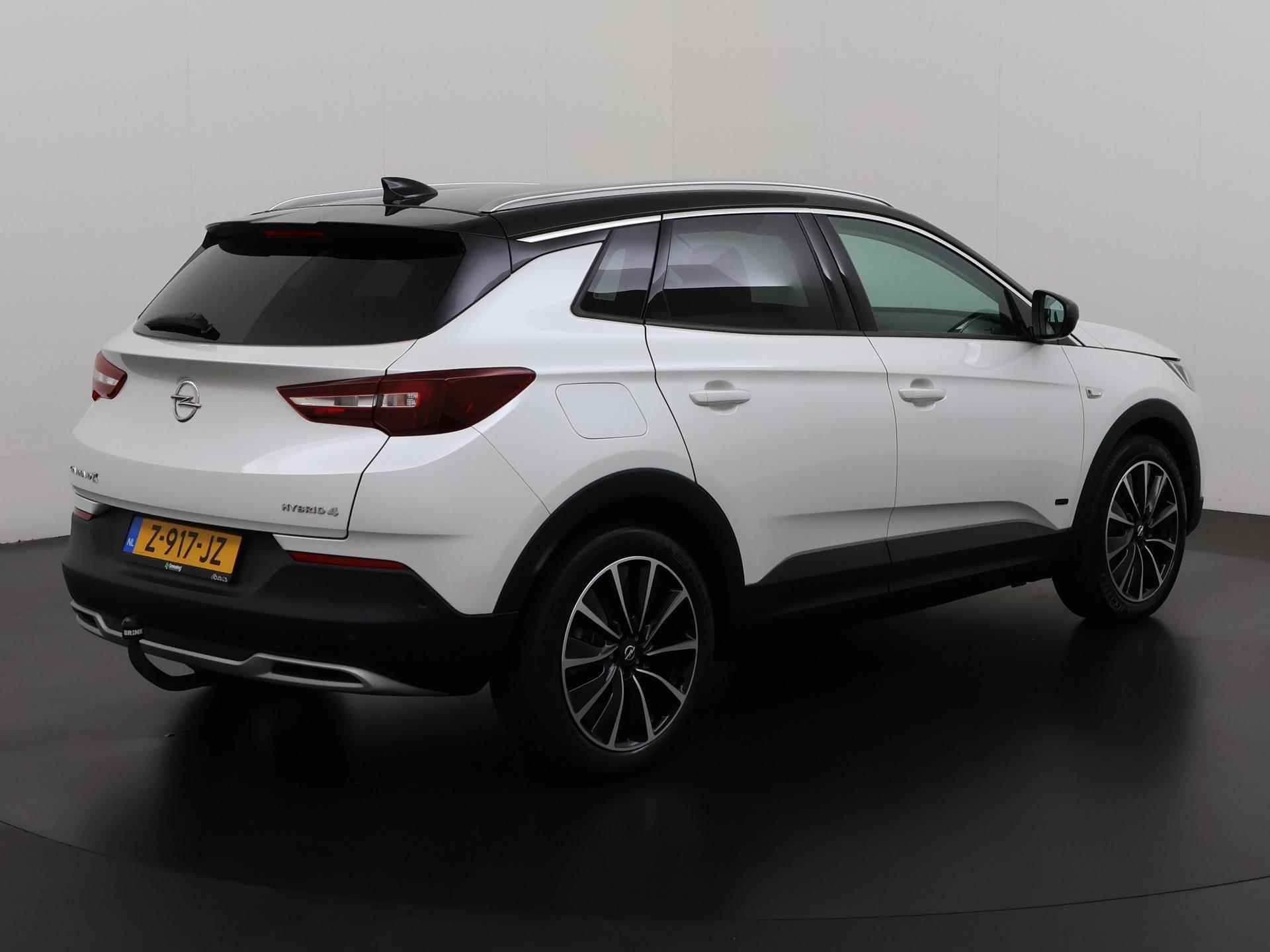 Opel Grandland X 1.6 Turbo Hybrid4 Ultimate 300pk | Trekhaak | Camera | Leder | Zondag Open! - 4/35