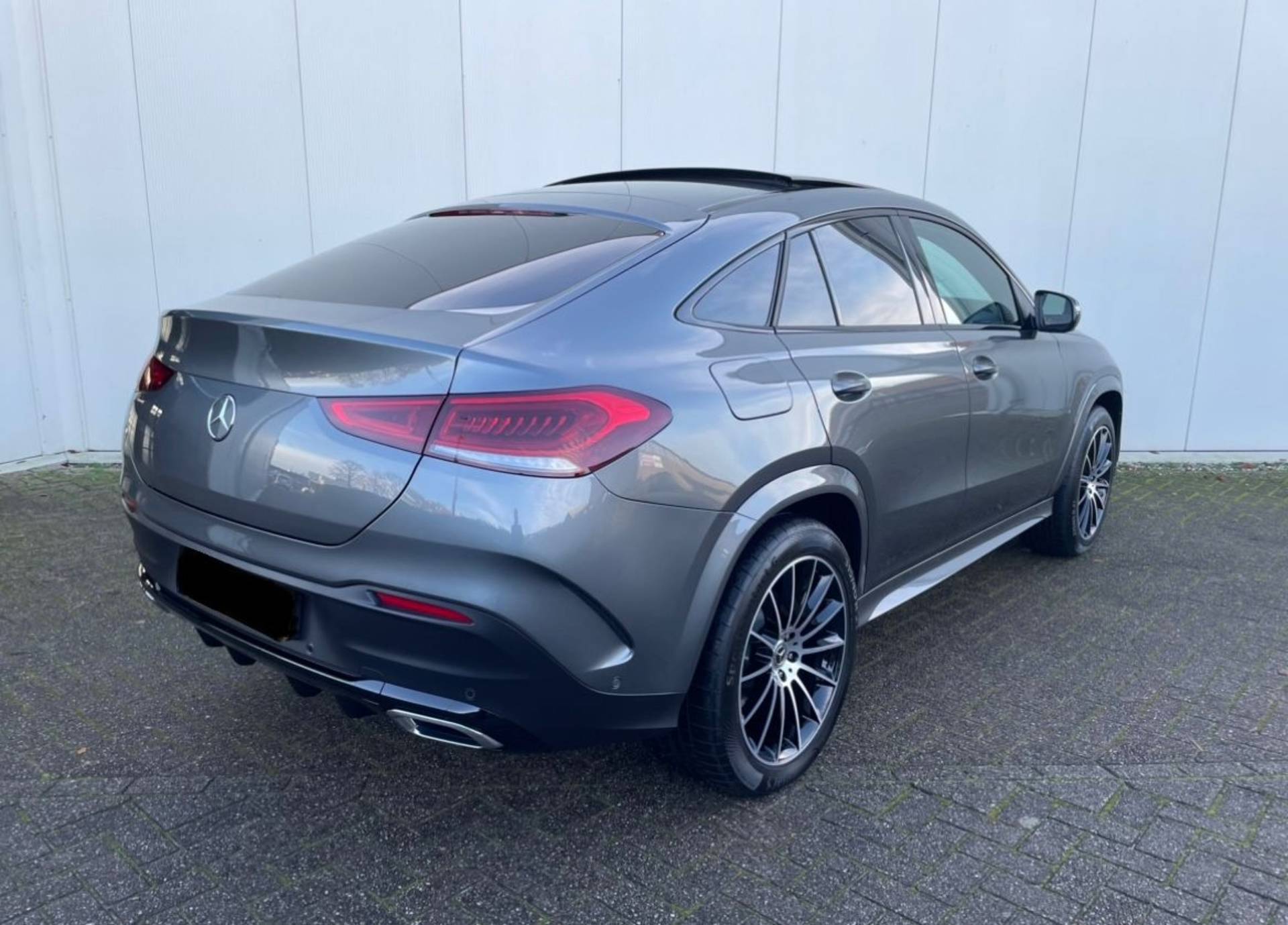 Mercedes-Benz GLE Coupé 350 e 4MATIC AMG AMG Night pakket 21"AMG velgen  Distronic Car-play Panoramadak 360 camera DAB MBUX Trekhaak Burmester Privacy glass Stoelverwarming - 3/14