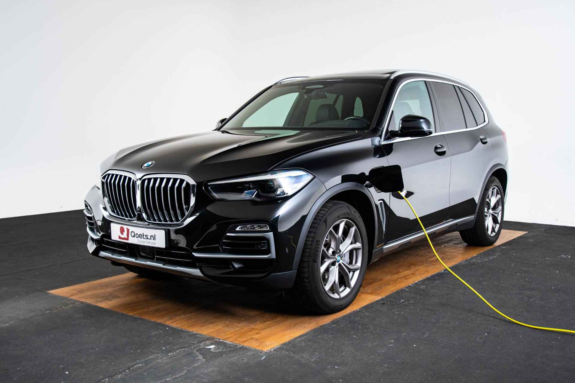 BMW X5 xDrive45e High Executive xLine - Bowers & Wilkins - Panoramadak - Driving Assistant Professional - Parking Assistant Plus - Active Steering - Privacy Glas - Ambiance verlichting - 49/63