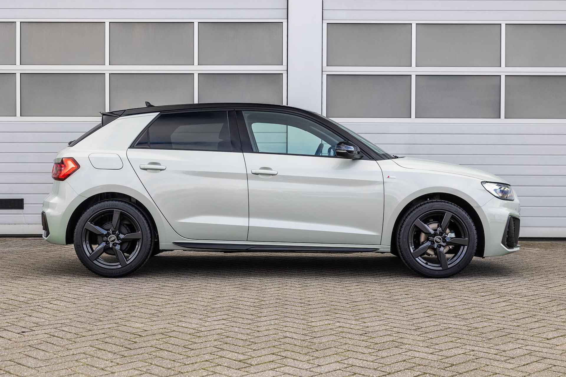 Audi A1 Sportback 25 TFSI 95pk S Edition | 17" Velgen | Stoelverwarming - 3/44