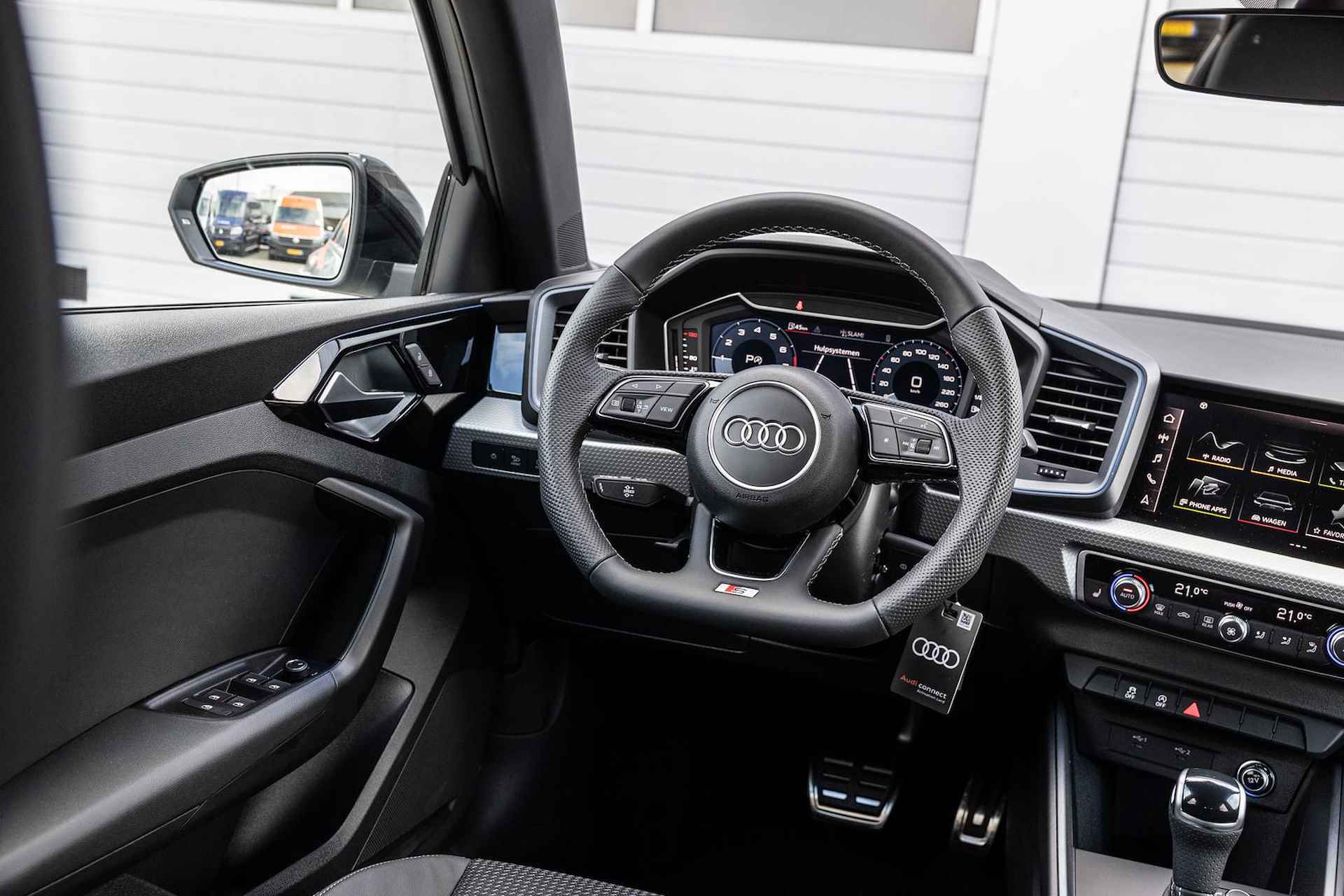 Audi A1 Sportback 25 TFSI 95pk S Edition | 17" Velgen | Stoelverwarming - 17/44