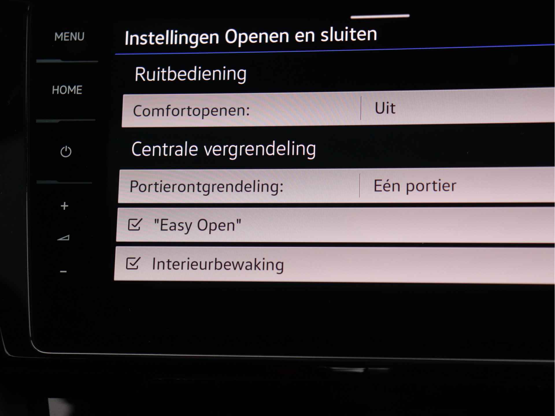 Volkswagen Arteon Shooting Brake 1.4 TSI eHybrid R-Line | Panoramadak | Trekhaak | Dynamic chassis | 360° camera | Navi 'Pro' | Stoelverwarming V+A | Dodehoekdetectie | Verlengde garantie tot 06-07-2026 of eerder 100.000km - 64/87