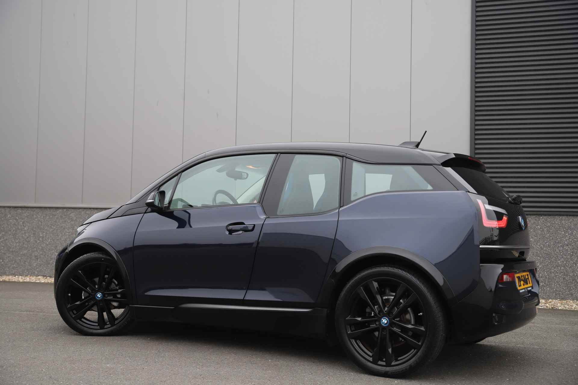 BMW i3 S 184pk Executive 120Ah 42 kWh/W-pomp/20"Jetblack/3-fase/Camera - 26/46