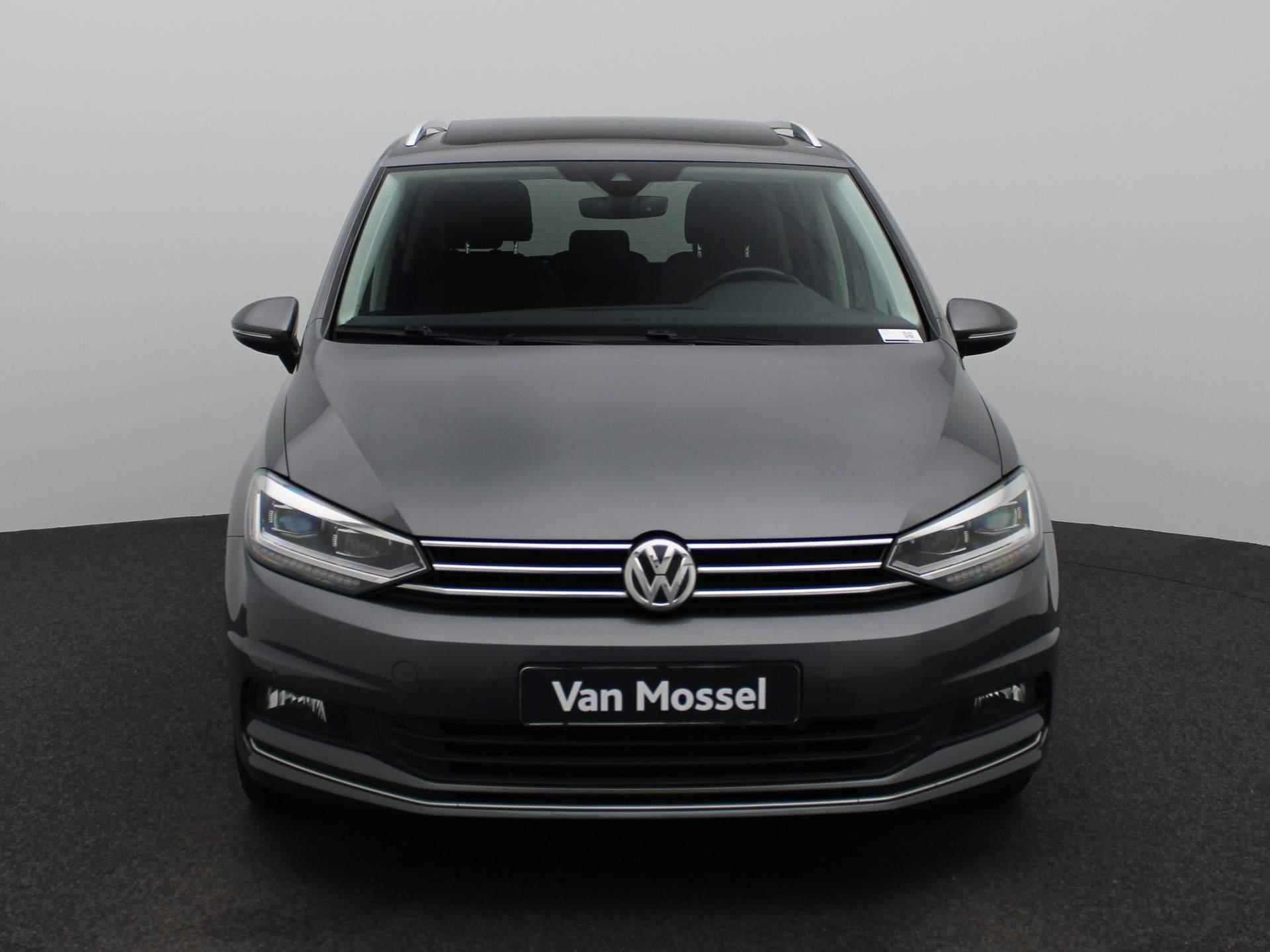 Volkswagen Touran 1.0 TSI Highline 7p | 7 Persoons | Panoramadak | Adaptieve Cruise | Apple Carplay / Android Auto | Led-Koplampen | Navigatie | Climate Control | - 3/36