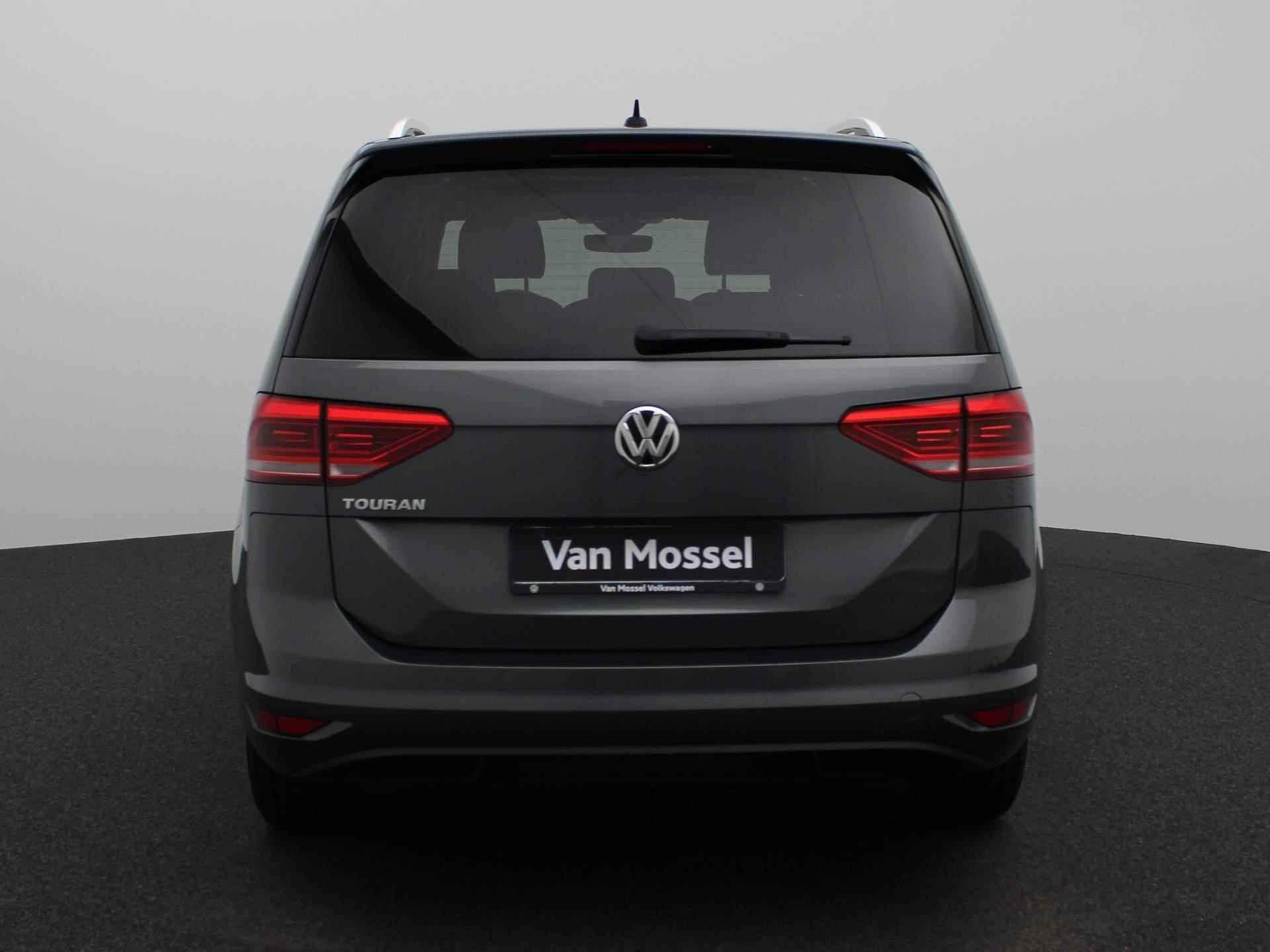 Volkswagen Touran 1.0 TSI Highline 7p | 7 Persoons | Panoramadak | Adaptieve Cruise | Apple Carplay / Android Auto | Led-Koplampen | Navigatie | Climate Control | - 5/36