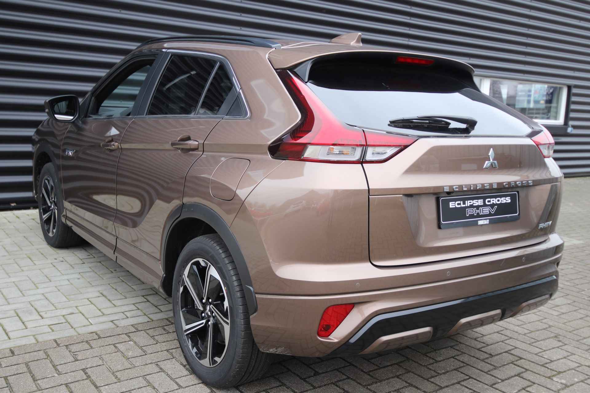 Mitsubishi Eclipse Cross 2.4 PHEV Executive NIEUW, New Bronze € 8.887,- Voordeel! - 66/67