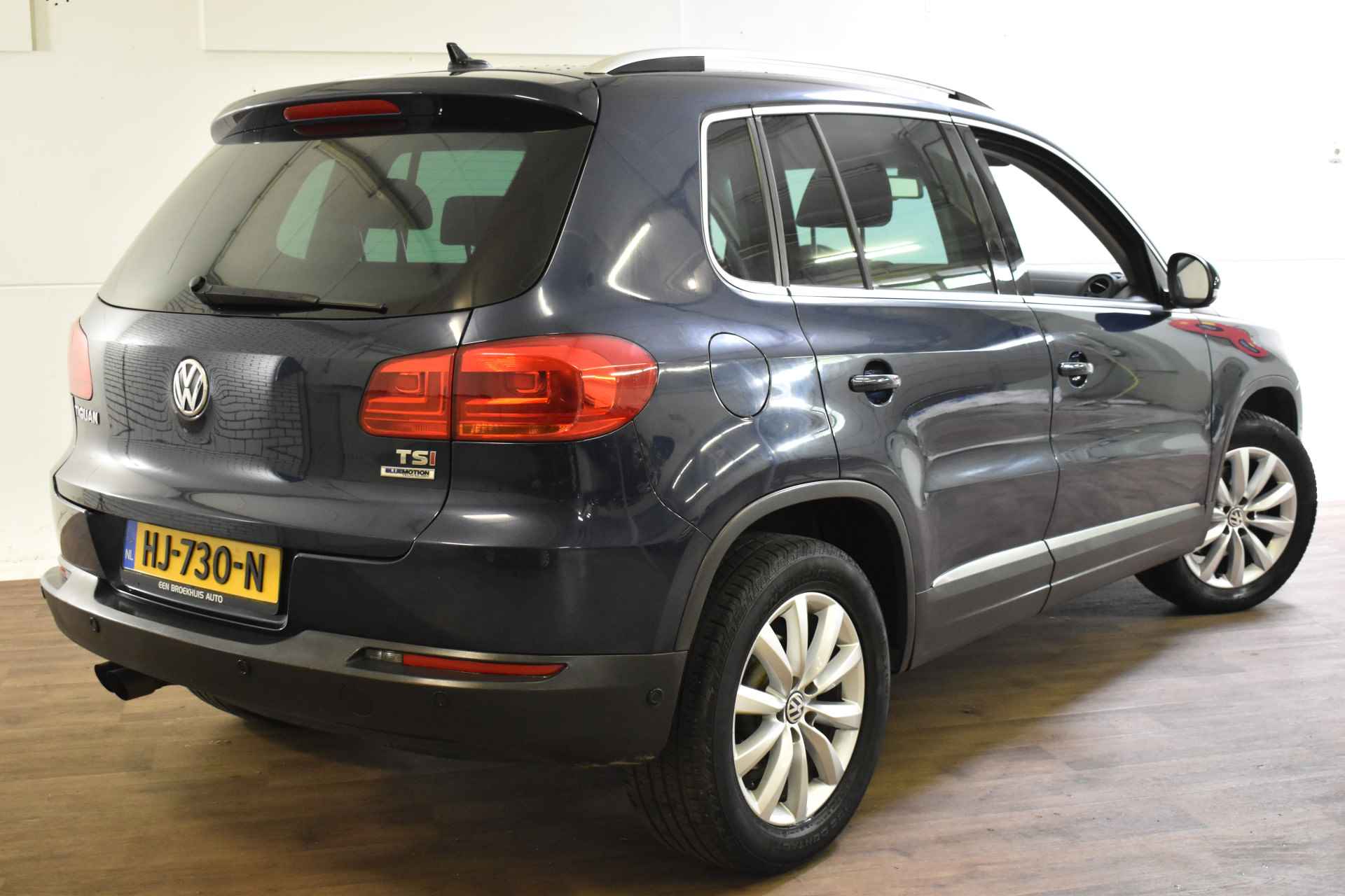 Volkswagen Tiguan 1.4 TSI 125PK SPORT&STYLE NAVI/PDC/ALCANTARA - 3/33