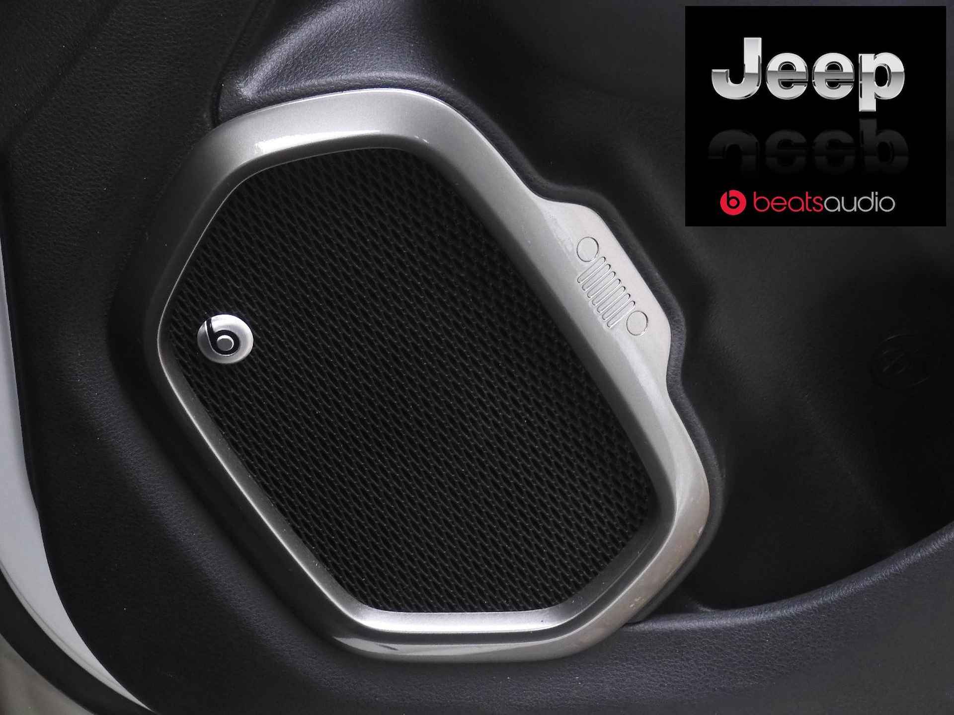 Jeep Renegade 1.3T-e LIMITED/ BEATS AUDIO/ TREKHAAK/ WINTER PACK - 10/35