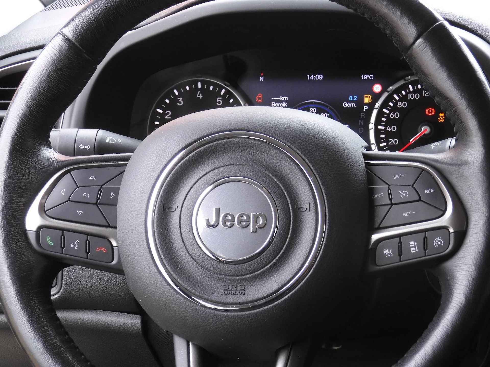 Jeep Renegade 1.3T-e LIMITED/ BEATS AUDIO/ TREKHAAK/ WINTER PACK - 11/35