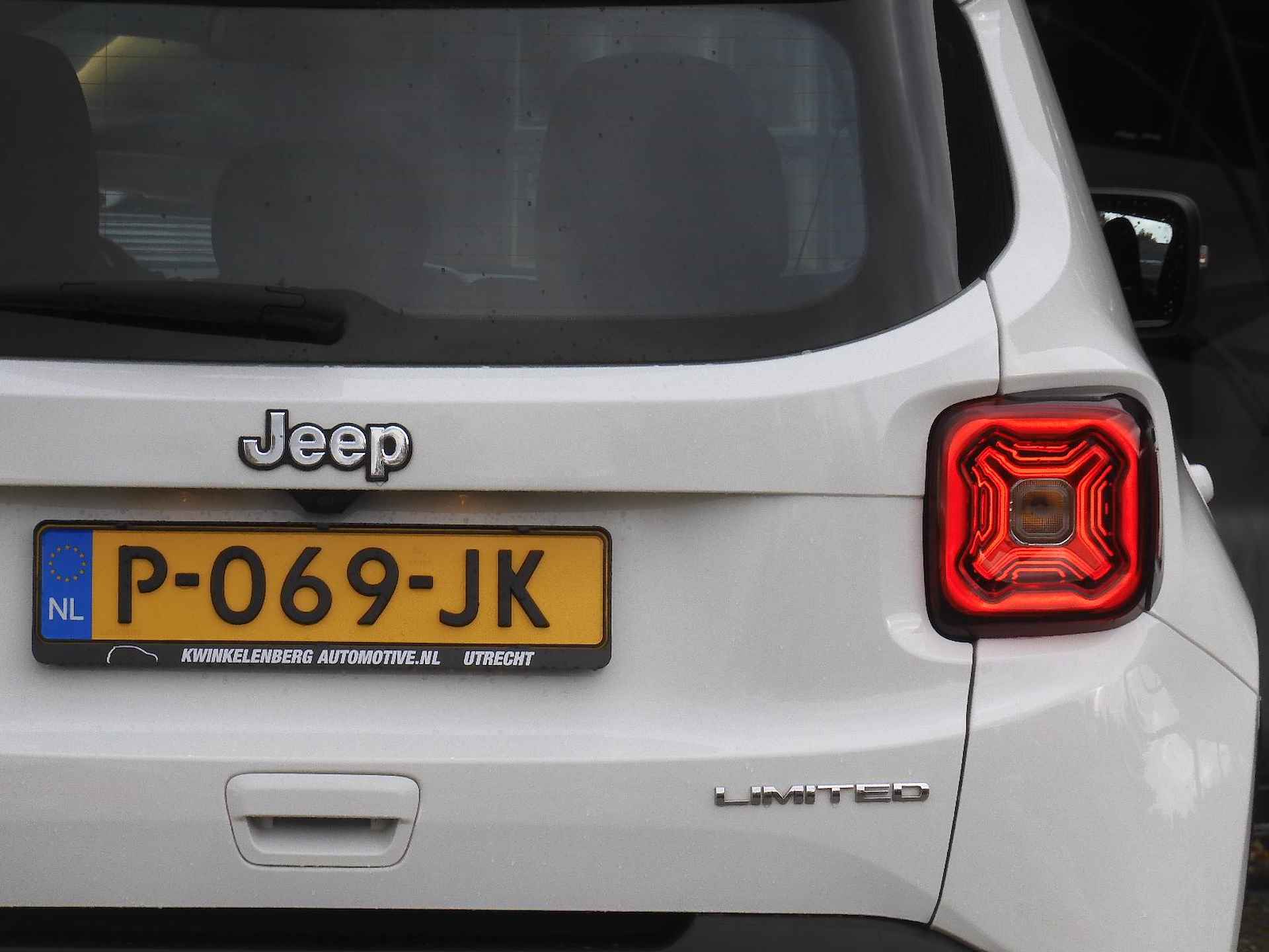 Jeep Renegade 1.3T-e LIMITED/ BEATS AUDIO/ TREKHAAK/ WINTER PACK - 23/35