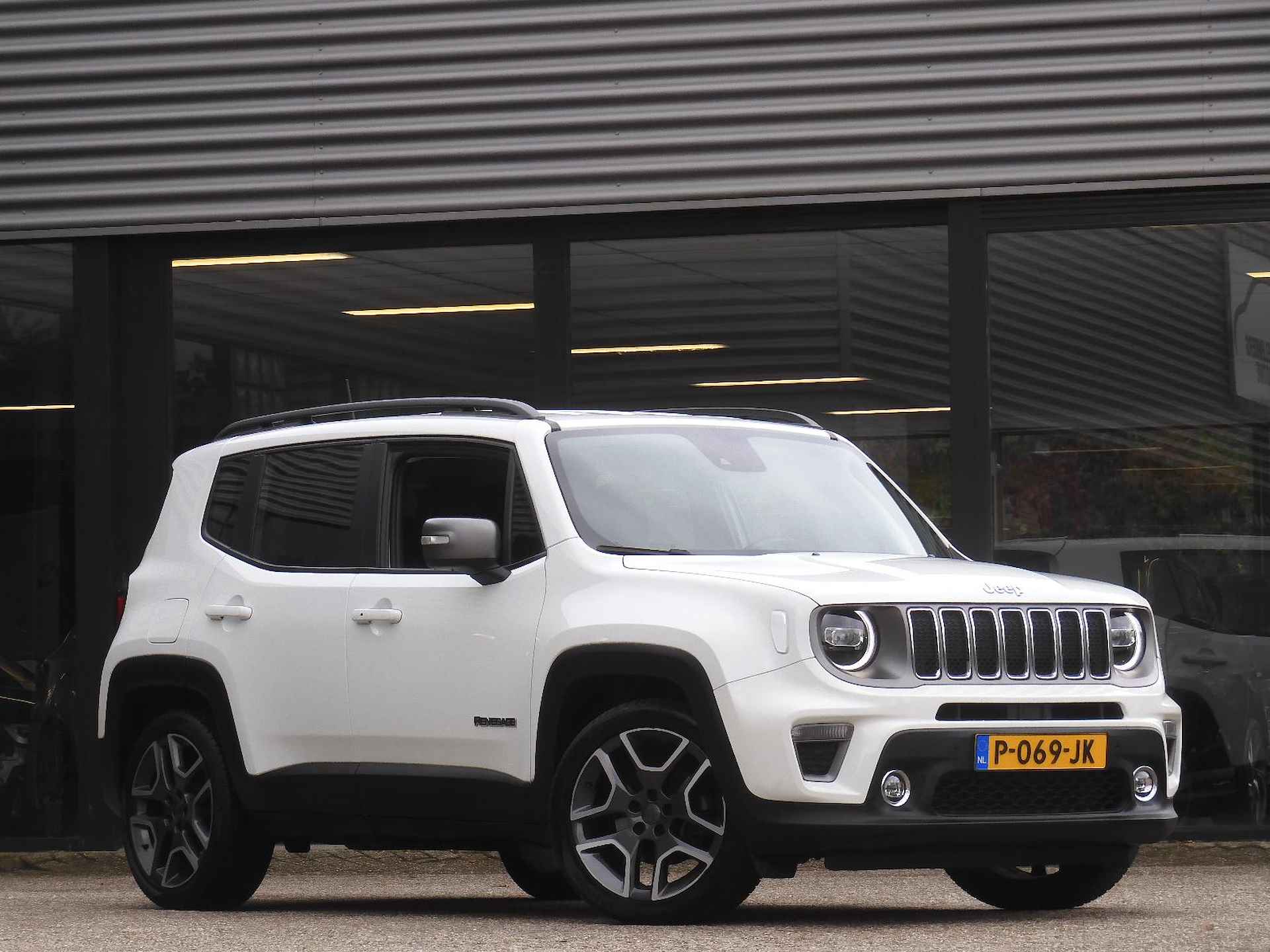 Jeep Renegade 1.3T-e LIMITED/ BEATS AUDIO/ TREKHAAK/ WINTER PACK - 31/35