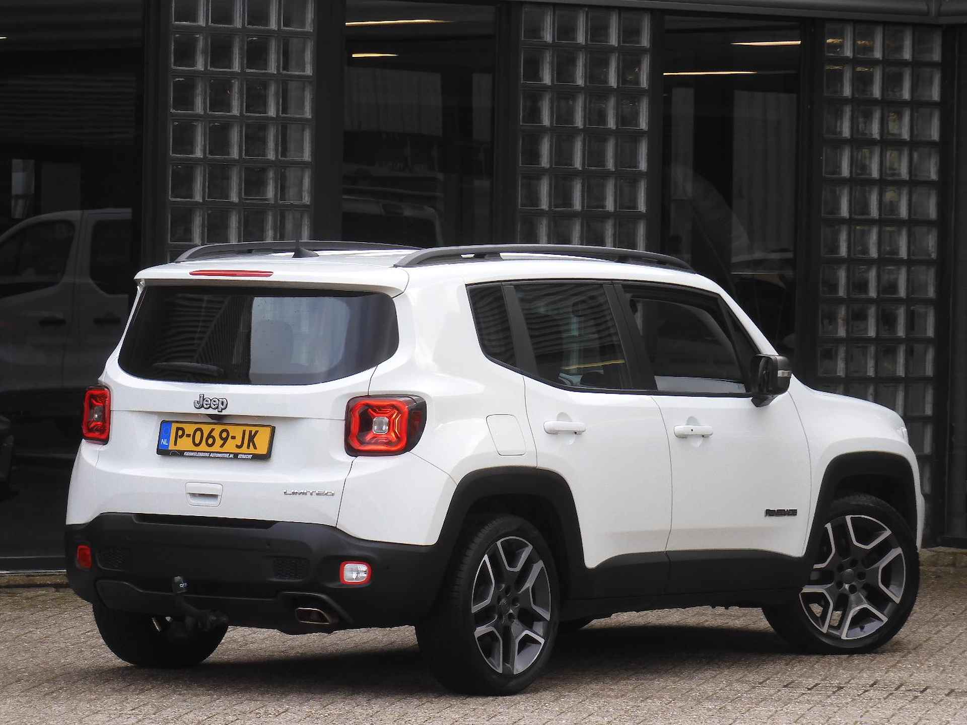 Jeep Renegade 1.3T-e LIMITED/ BEATS AUDIO/ TREKHAAK/ WINTER PACK - 2/35