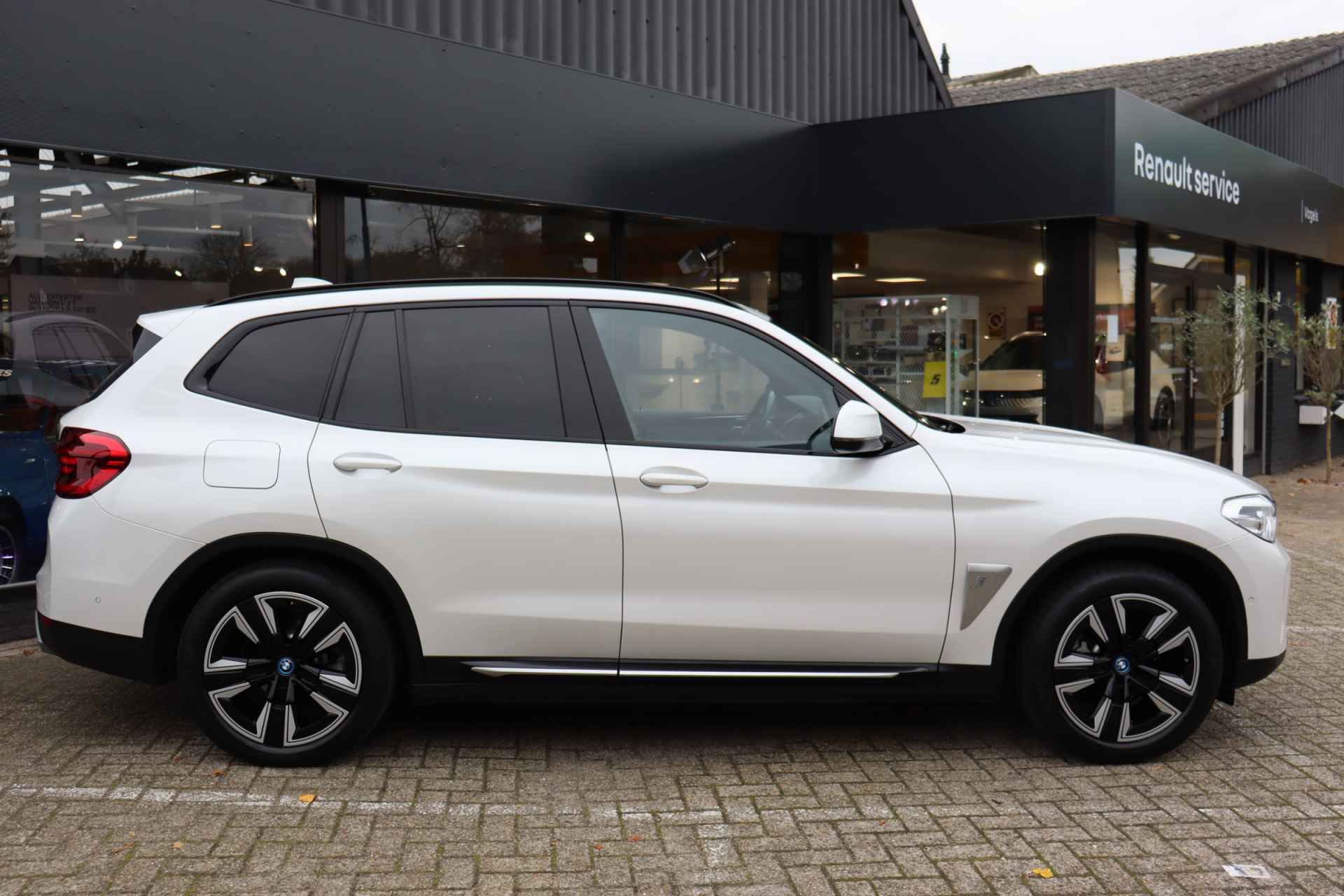 BMW iX3 Executive 80 kWh - 3/26