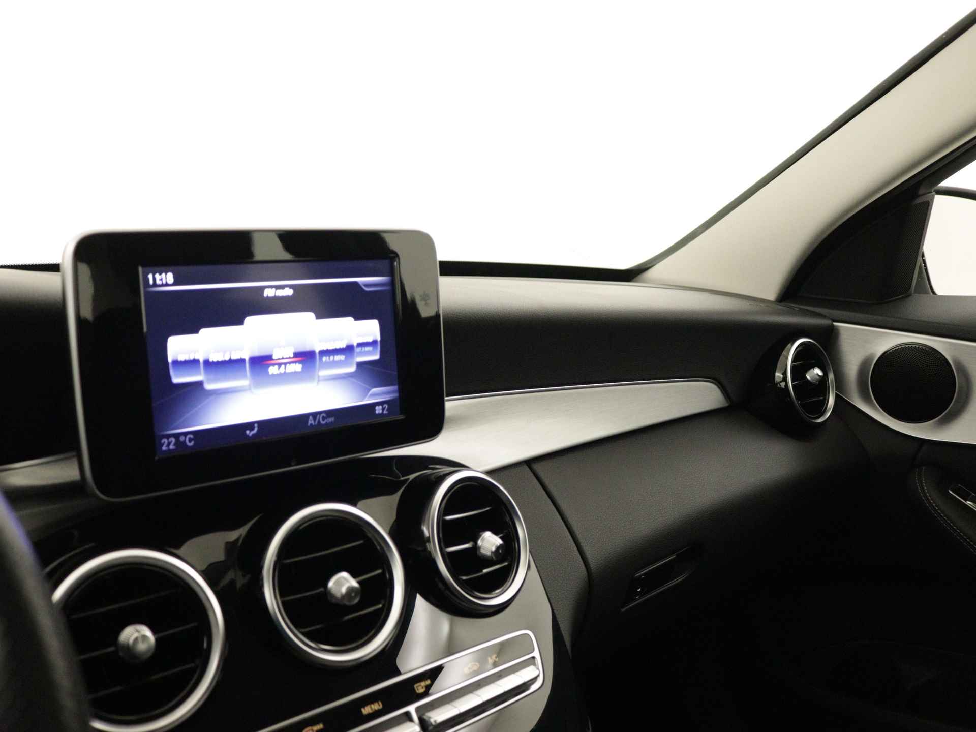 Mercedes-Benz C-Klasse 180 Avantgarde | Parkeerpakket met camera | LED | Navigatie | Cruise Control | - 7/39