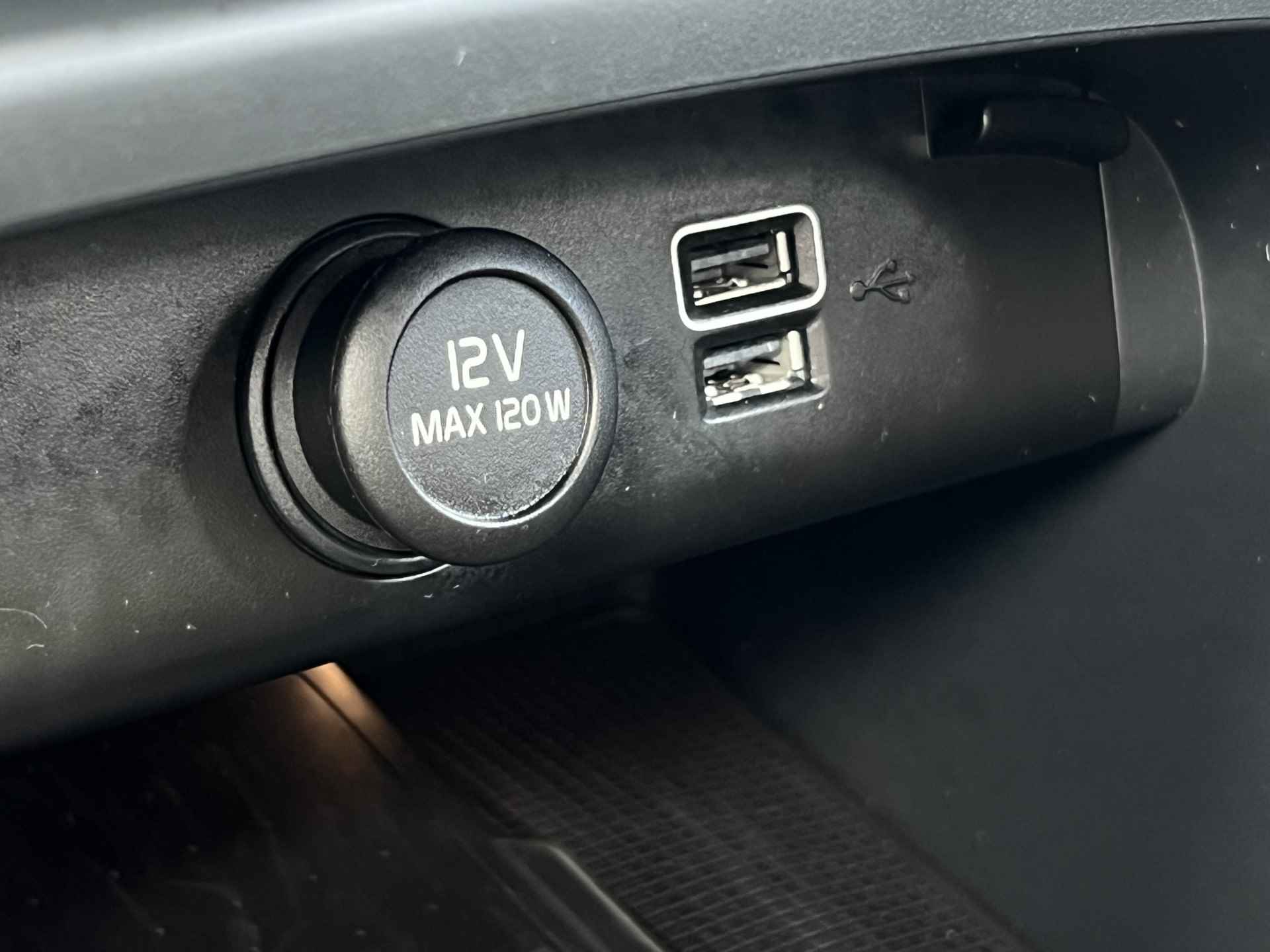 Volvo XC40 2.0 T4 Inscription 190 pk Automaat Navigatie Standkachel Leder Stoelverlenging 360 Camera ACC Pilot Assist Stoel + Stuurverwaming Carplay Dab NL Auto 1e Eigenaar - 41/58