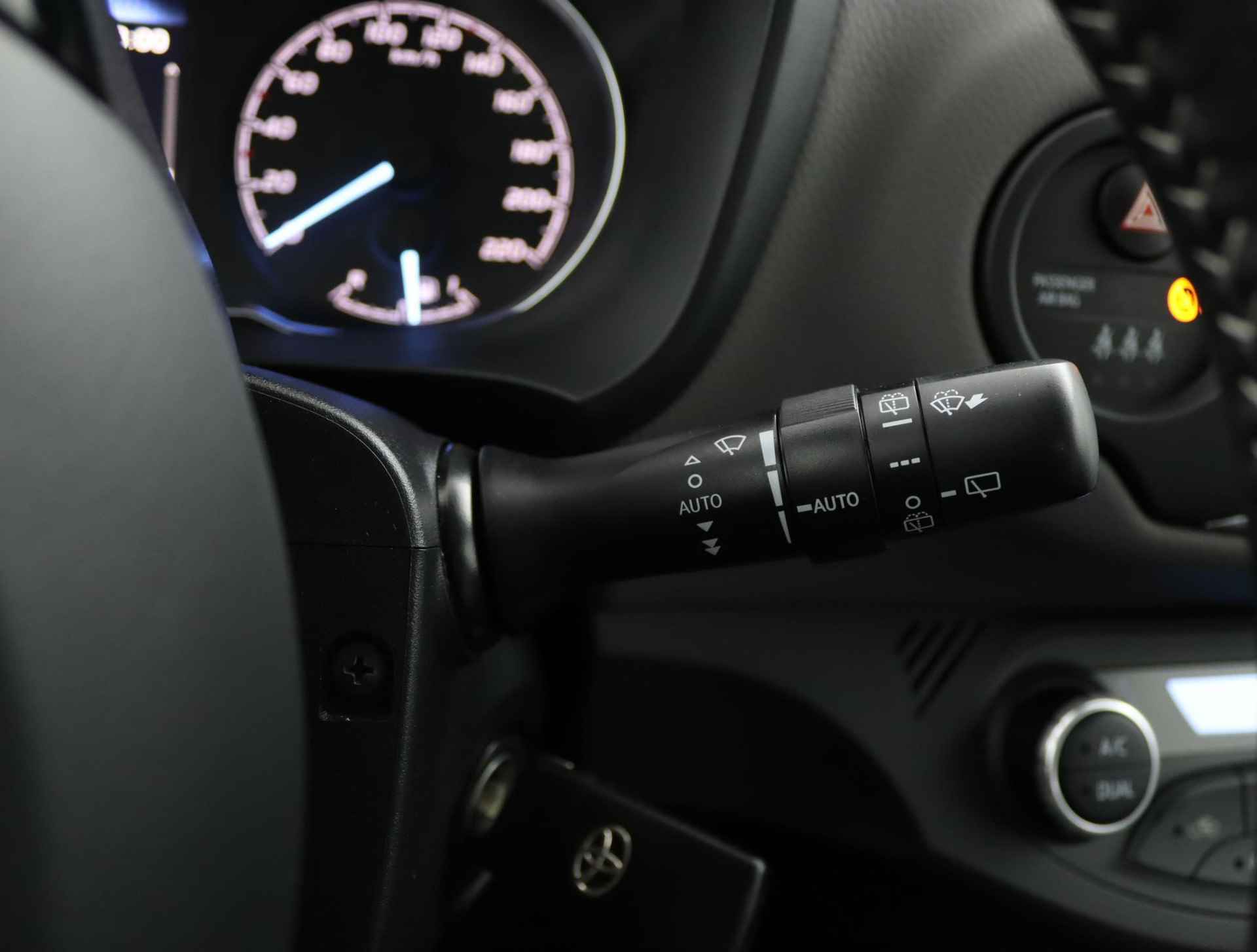 Toyota Yaris 1.5 Hybrid Active | Cruise controle | Camera | Climate controle | Rijstrook sensor | - 29/47