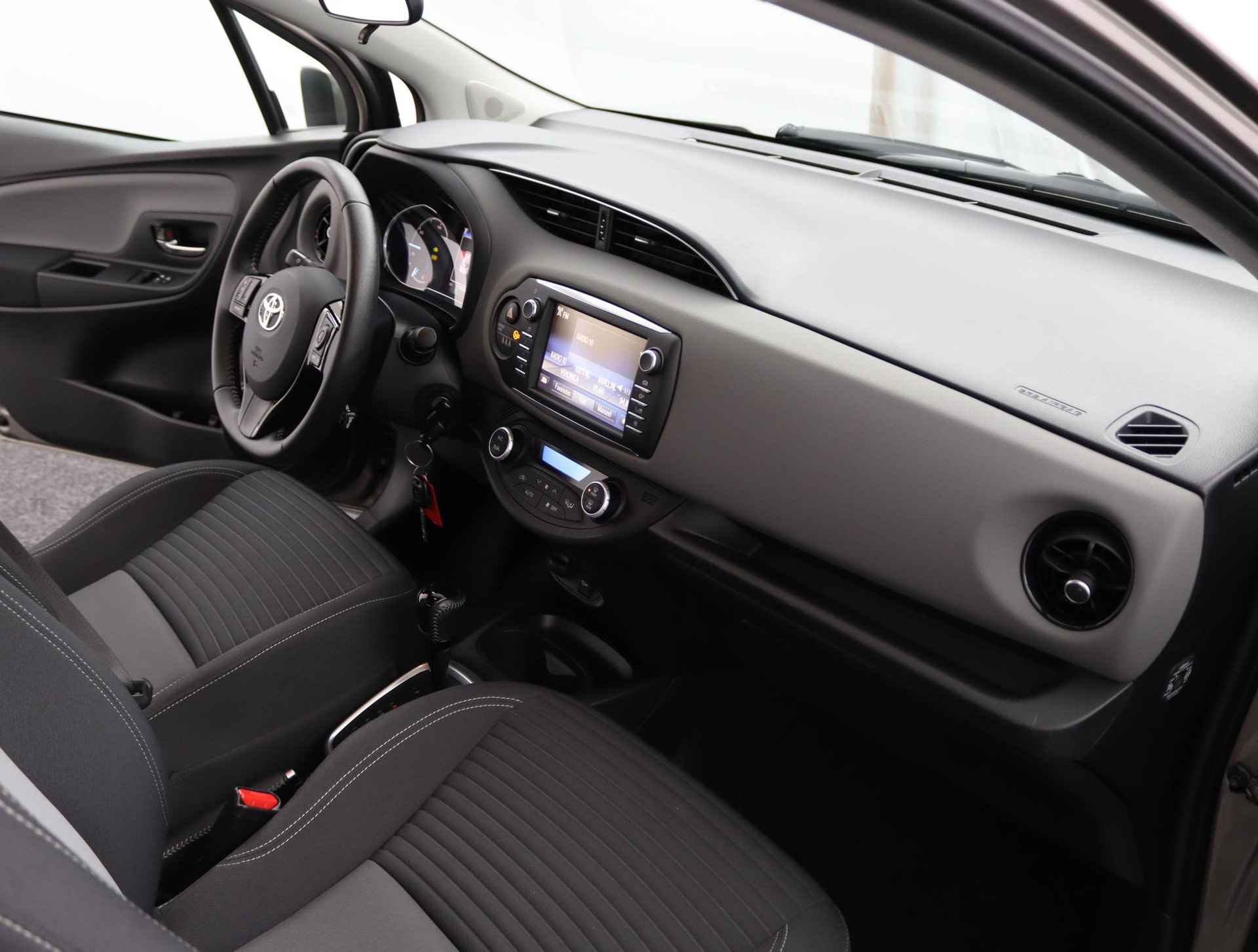 Toyota Yaris 1.5 Hybrid Active | Cruise controle | Camera | Climate controle | Rijstrook sensor | - 39/47