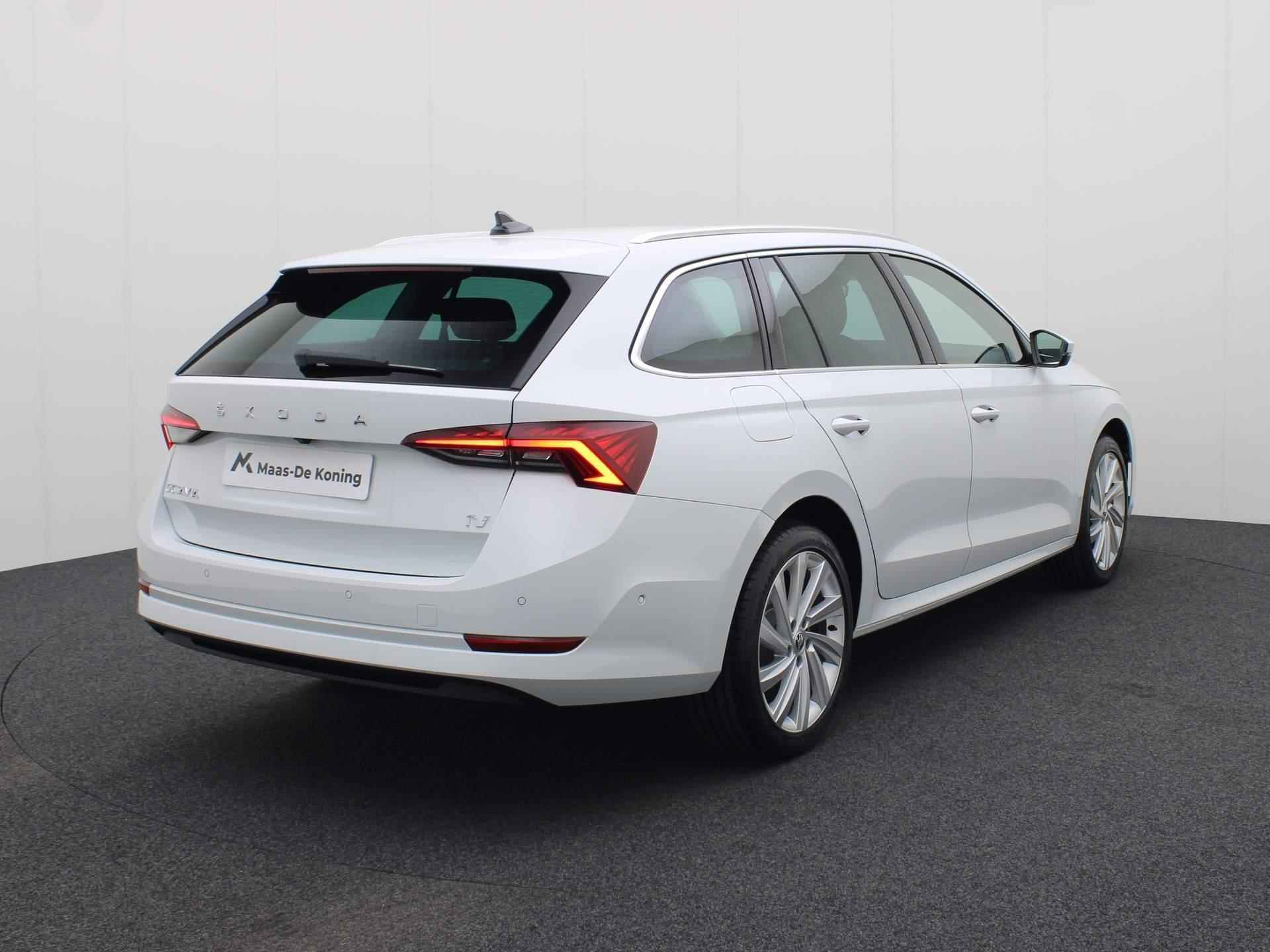 Skoda Octavia Combi 1.4 TSI 150kW/204PK iV PHEV Style DSG · Navigatie · Camera+Parkeersensoren · Stoelverwarming - 3/44