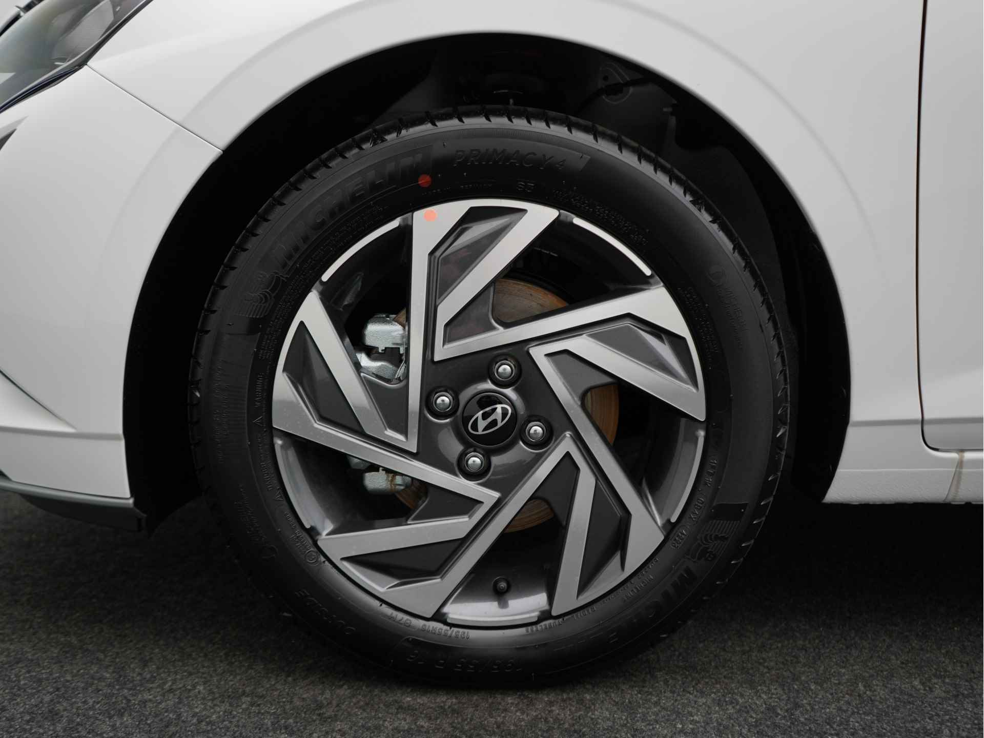 Hyundai i20 1.0 T-GDI Comfort Met Apple Carplay Navigatie, Airconditioning en Lichtmetalen velgen Uit voorraad leverbaar - 3/32