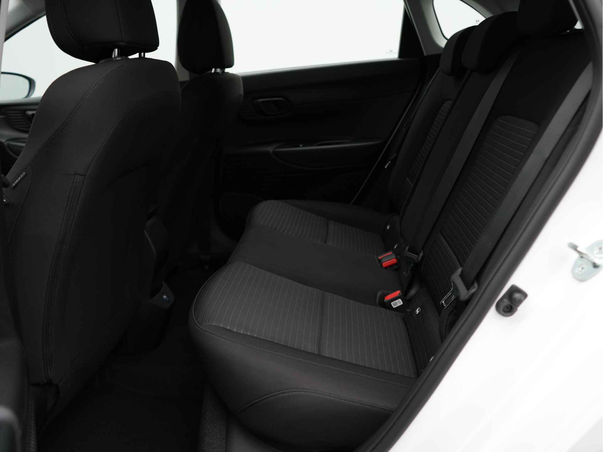 Hyundai i20 1.0 T-GDI Comfort Met Apple Carplay Navigatie, Airconditioning en Lichtmetalen velgen Uit voorraad leverbaar - 14/32