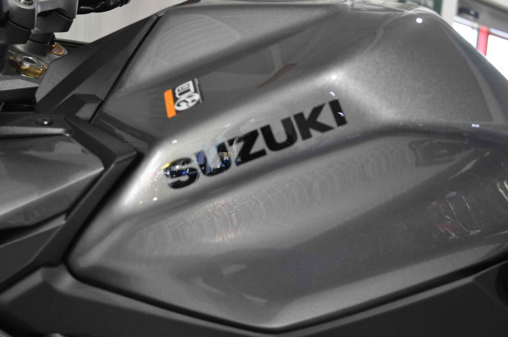 SUZUKI Gsx-s 1000 Gt - 22/24