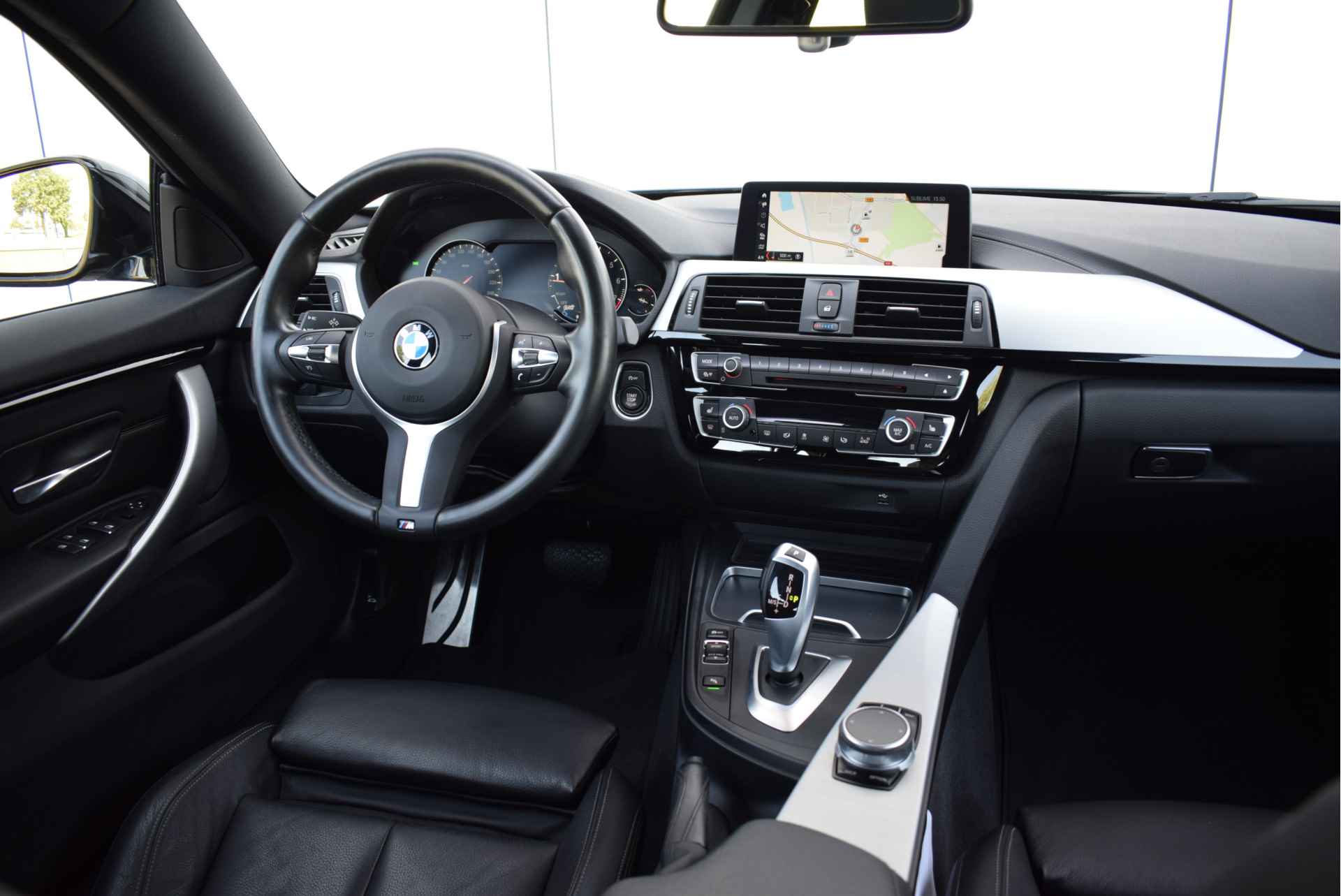 BMW 4 Serie Gran Coupé 420i High Executive M Sport Automaat / Sportstoelen / Adaptieve LED / M Sportonderstel / Navigatie Professional / Stoelverwarming / Leder - 16/27