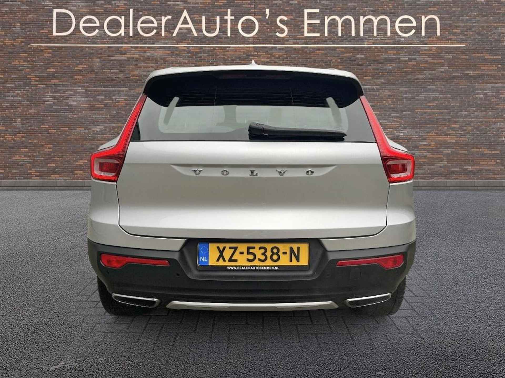 Volvo XC40 2.0 D3 INSCRIPTION LEDER LED LMV NAVIGATIE - 9/33