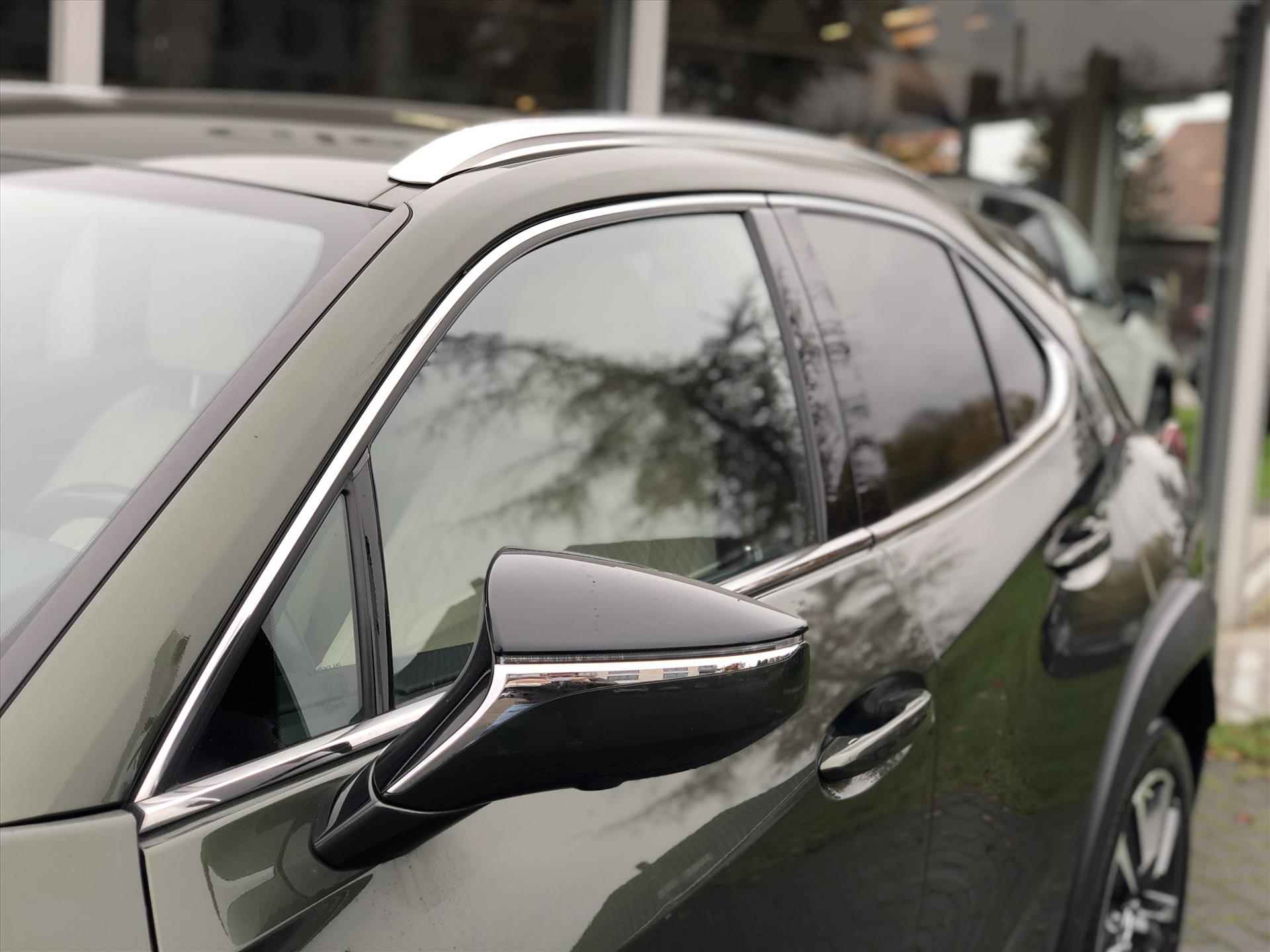 Lexus Ux 250h Executive Line | Head Up Display, Leer, Geheugenfunctie, Elektrische achterklep, 360 Camera, Groot scherm, Stoelventilatie - 6/42
