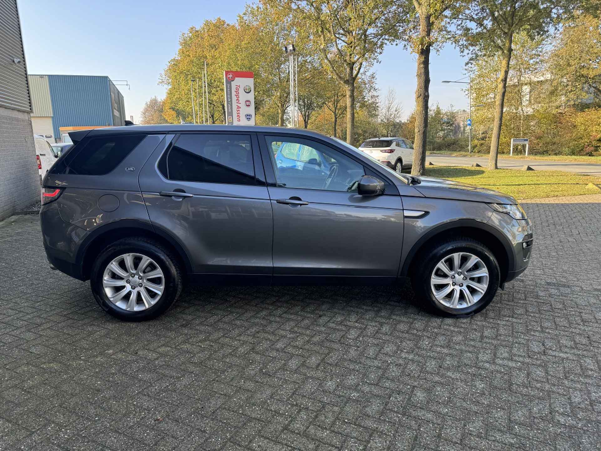 Land rover Discovery Sport 2.0 TD4 HSE Luxury/ Trekhaak/ Navi// Pano/ Leder! - 6/25