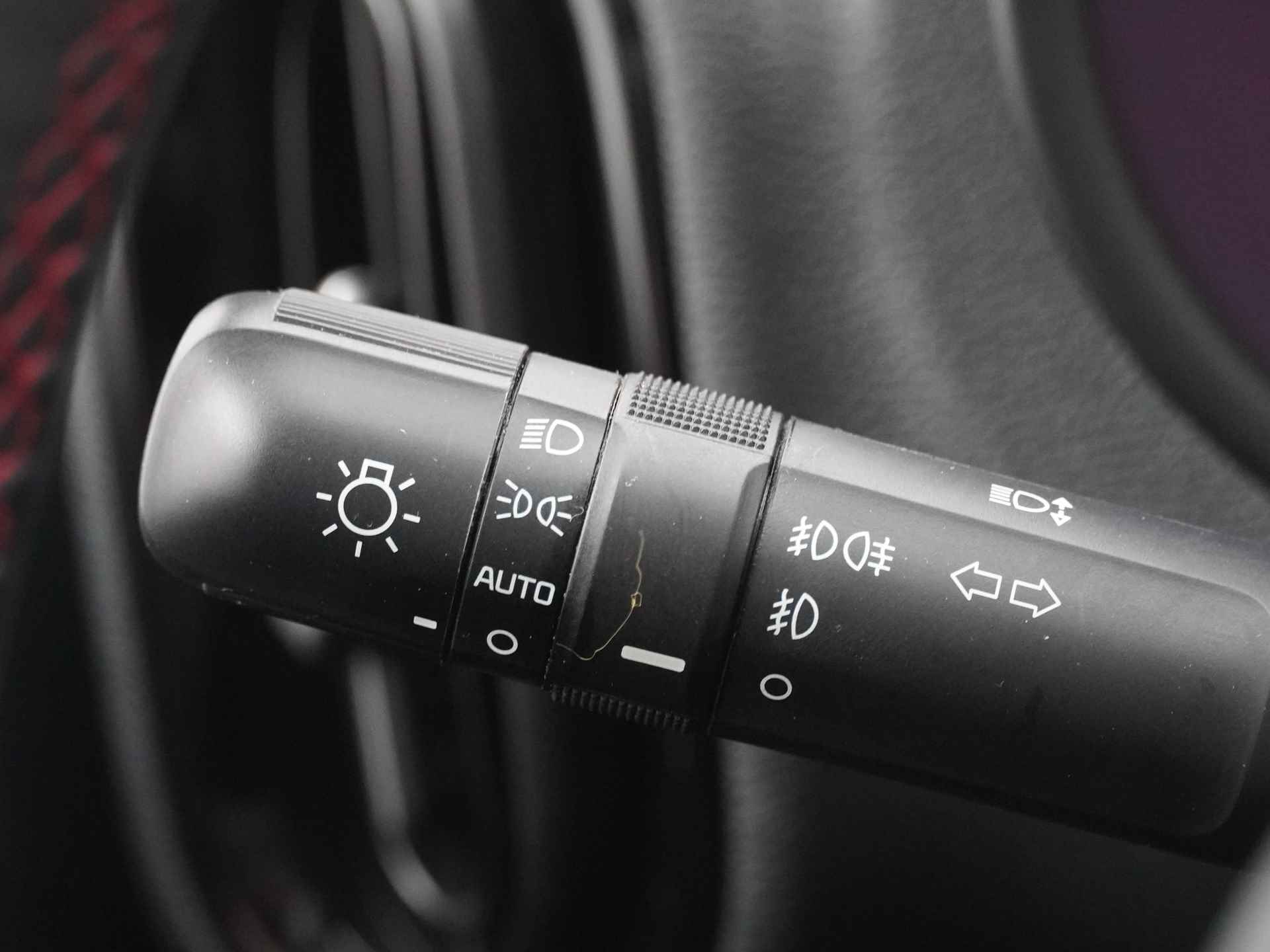 Kia Picanto 1.0 T-GDi GT-Line 5p - Navigatie - Schuif-/kanteldak - Lichtmetalen Velgen 15" - Climate Control - Apple/Android Carplay - Fabrieksgarantie tot 12-2029 - 26/54