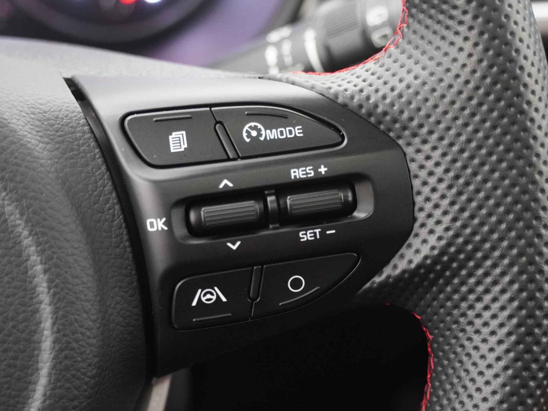 Kia Picanto 1.0 T-GDi GT-Line 5p - Navigatie - Schuif-/kanteldak - Lichtmetalen Velgen 15" - Climate Control - Apple/Android Carplay - Fabrieksgarantie tot 12-2029 - 29/54