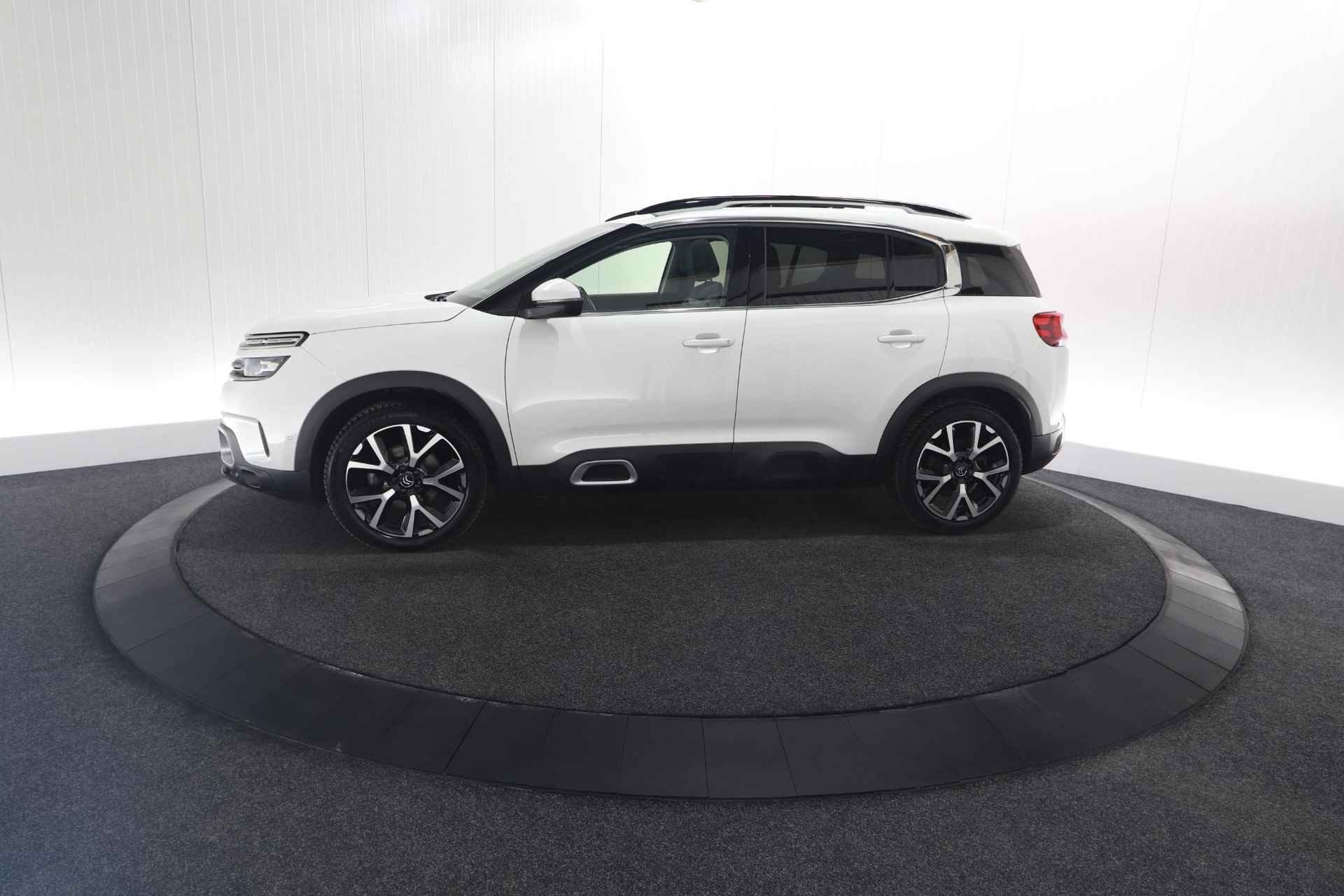 Citroen C5 Aircross PureTech 130 Business Plus | Trekhaak | Panoramadak | Camera | Dodehoekdetectie - 70/78