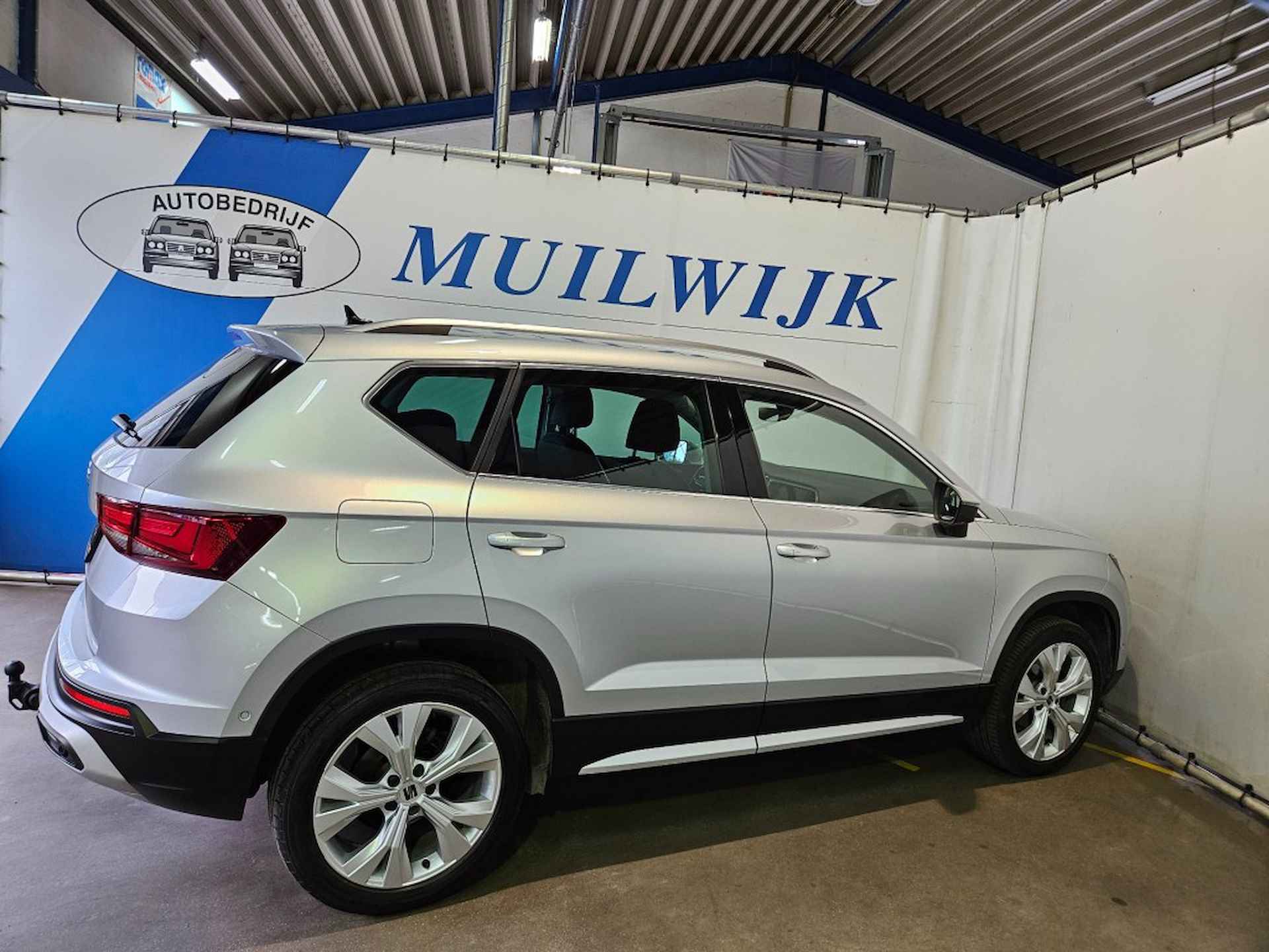 SEAT Ateca 1.5 TSI Xperience Business Intense Automaat / Trekhaak / 360 Cam - 16/56