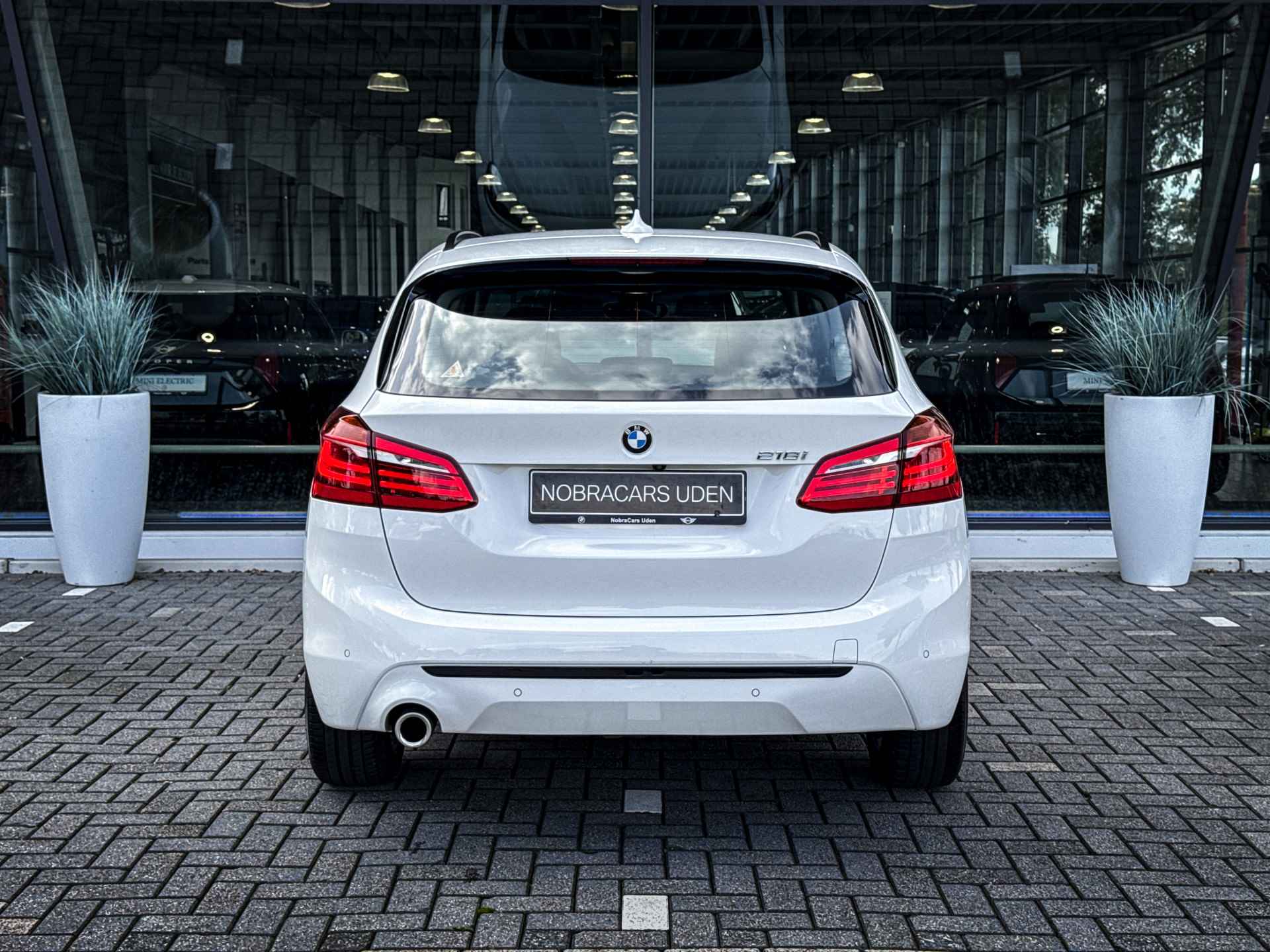 BMW 2 Serie Active Tourer 218i Executive Sport Line Automaat / Panoramadak / Trekhaak / Achteruitrijcamera / LED / Park Assistant / Cruise Control - 10/34