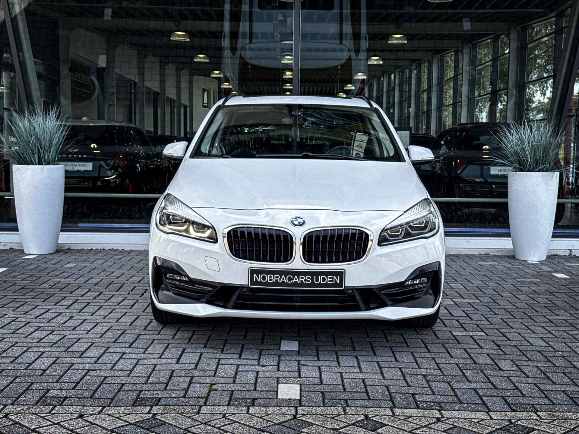 BMW 2 Serie Active Tourer 218i Executive Sport Line Automaat / Panoramadak / Trekhaak / Achteruitrijcamera / LED / Park Assistant / Cruise Control - 15/34