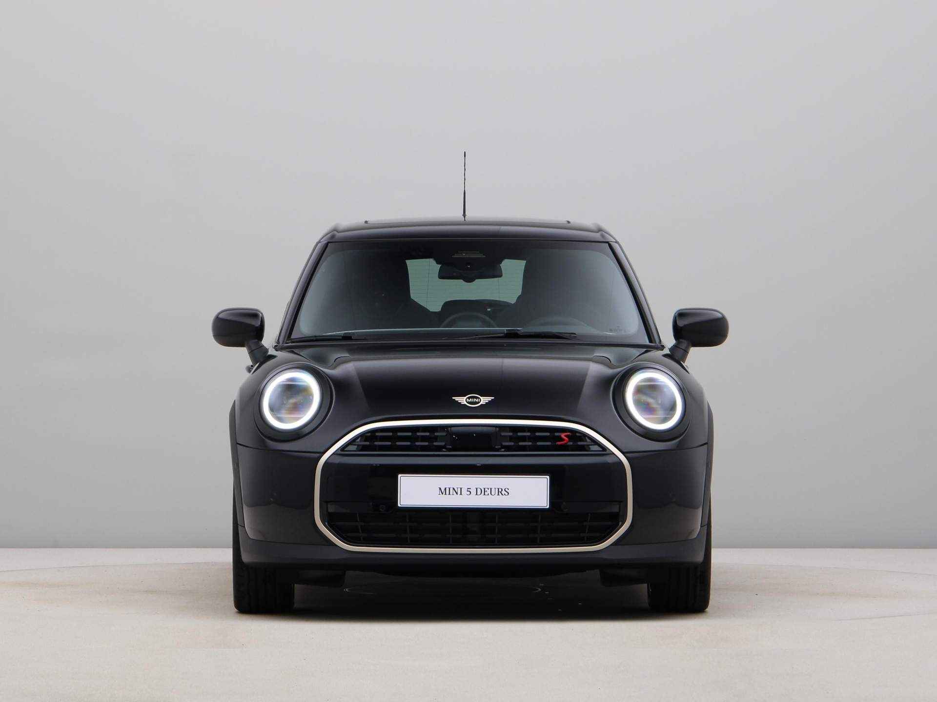 MINI Cooper 5-deurs S Favoured Pakket M PRIVATE LEASE EUR 705,- (48 mnd/10.000 km) - 7/23