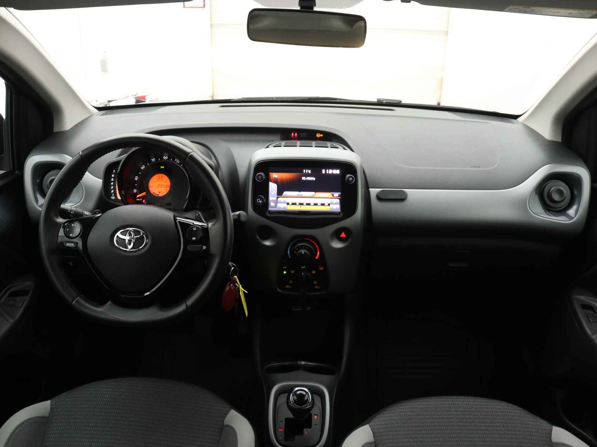 Toyota Aygo 1.0 X-Joy Limited | Camera | Airco | LM velgen | Apple Carplay/Android Auto | - 6/42