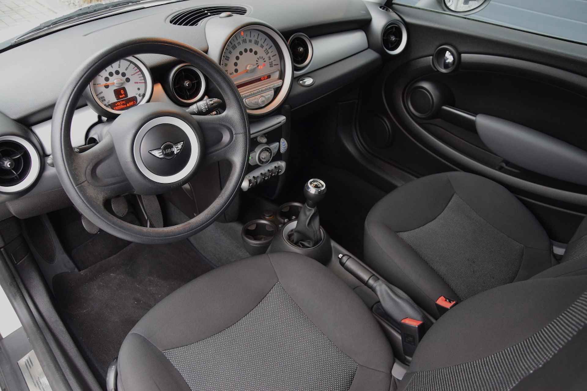 Mini Mini Clubman 1.6 Cooper - 10/19