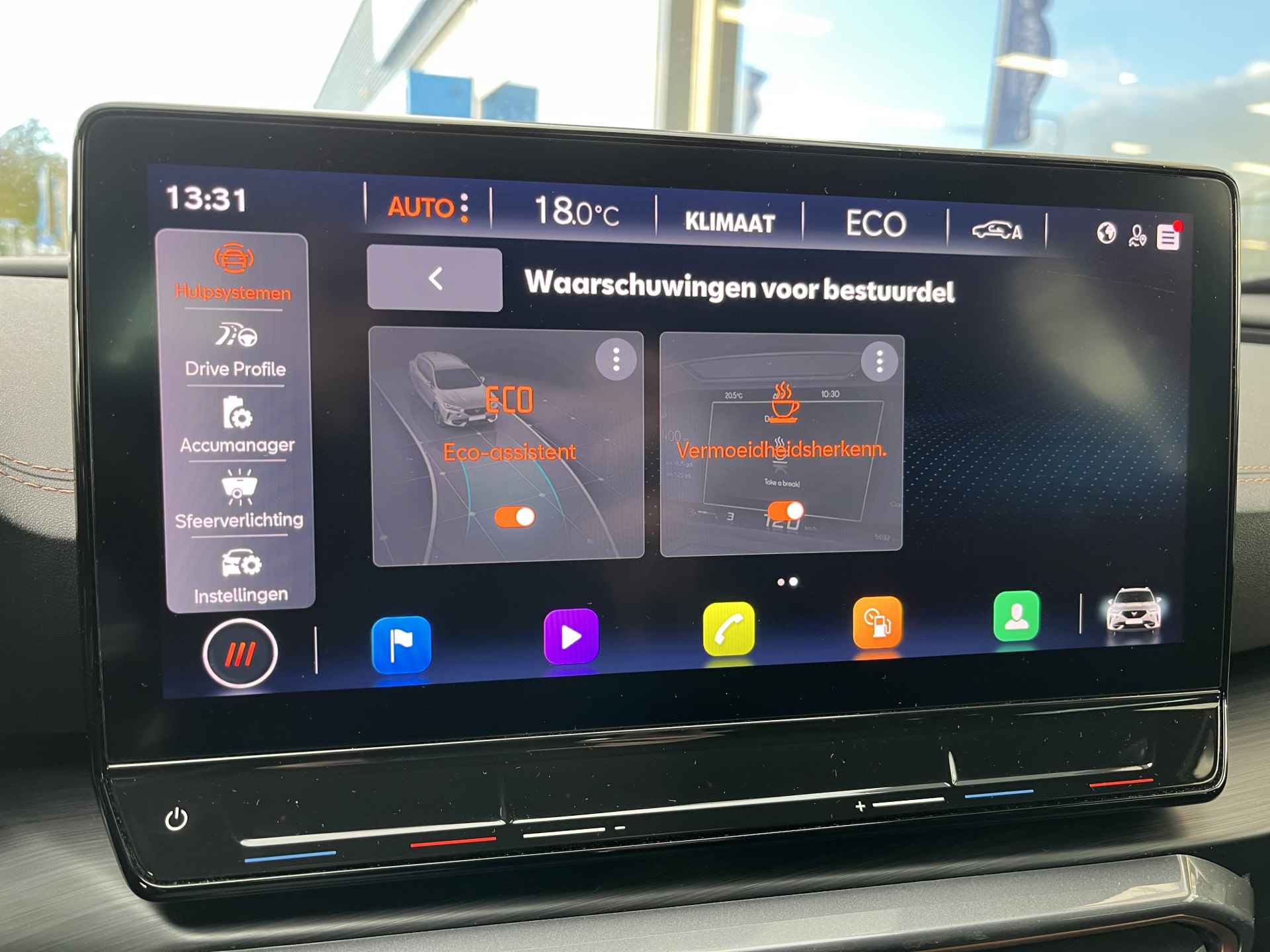 CUPRA Formentor 1.4 e-Hybrid VZ Performance / AUTOMAAT/ PANO/ 245 PK/ 20.000 KM/ CAMERA/ PARK. SENSOREN/ DCC/ MATRIX/ DODE HOEK/ KEYLESS/ STUUR VERWARM./ ADAPT. CRUISE/ BLUETOOTH/ NAVI/ CLIMA/ DAB/ 19" LMV/ - 22/32